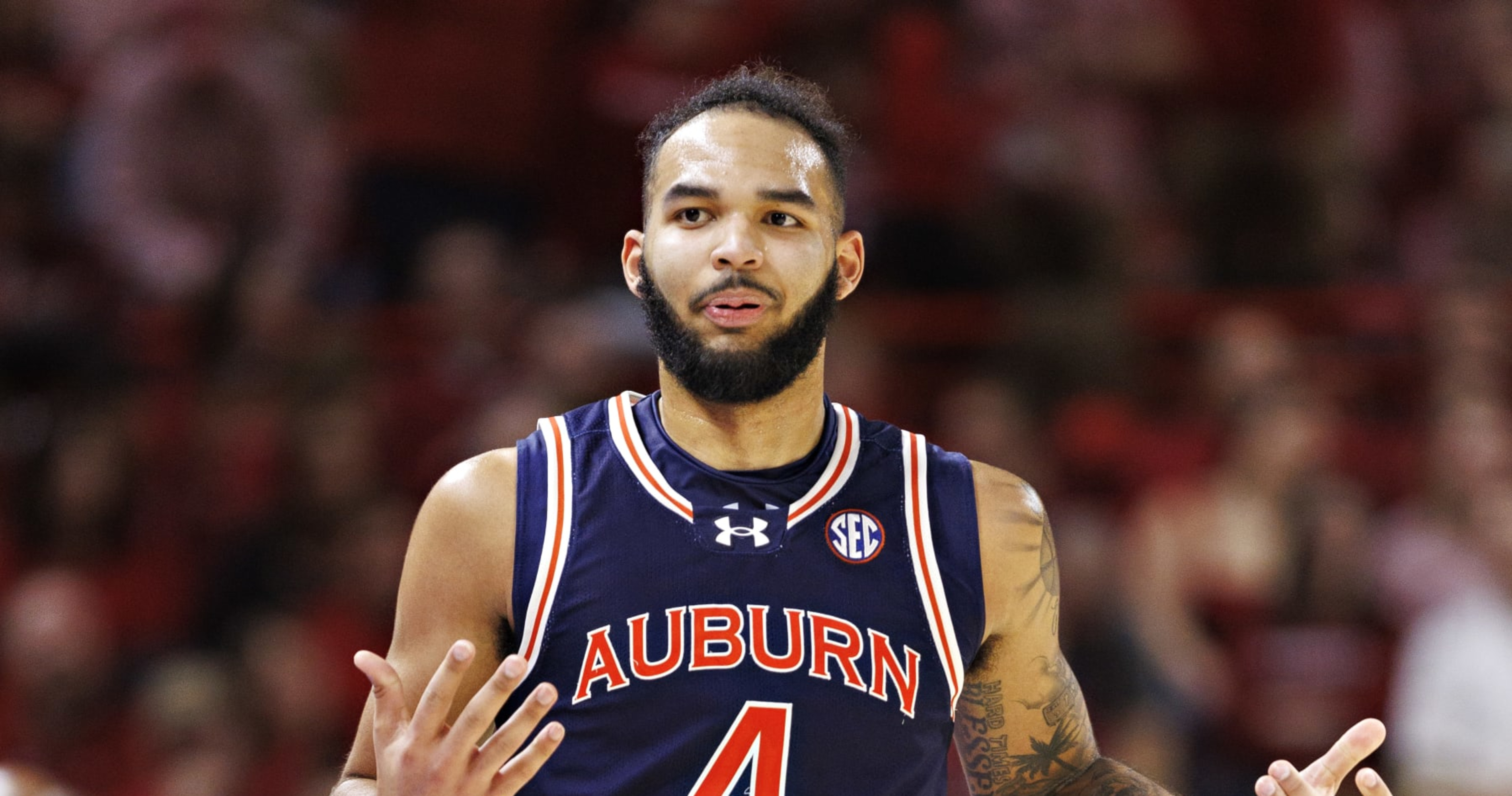 Video: Auburn's Johni Broome Apologizes For Smacking Morgan Freeman's ...