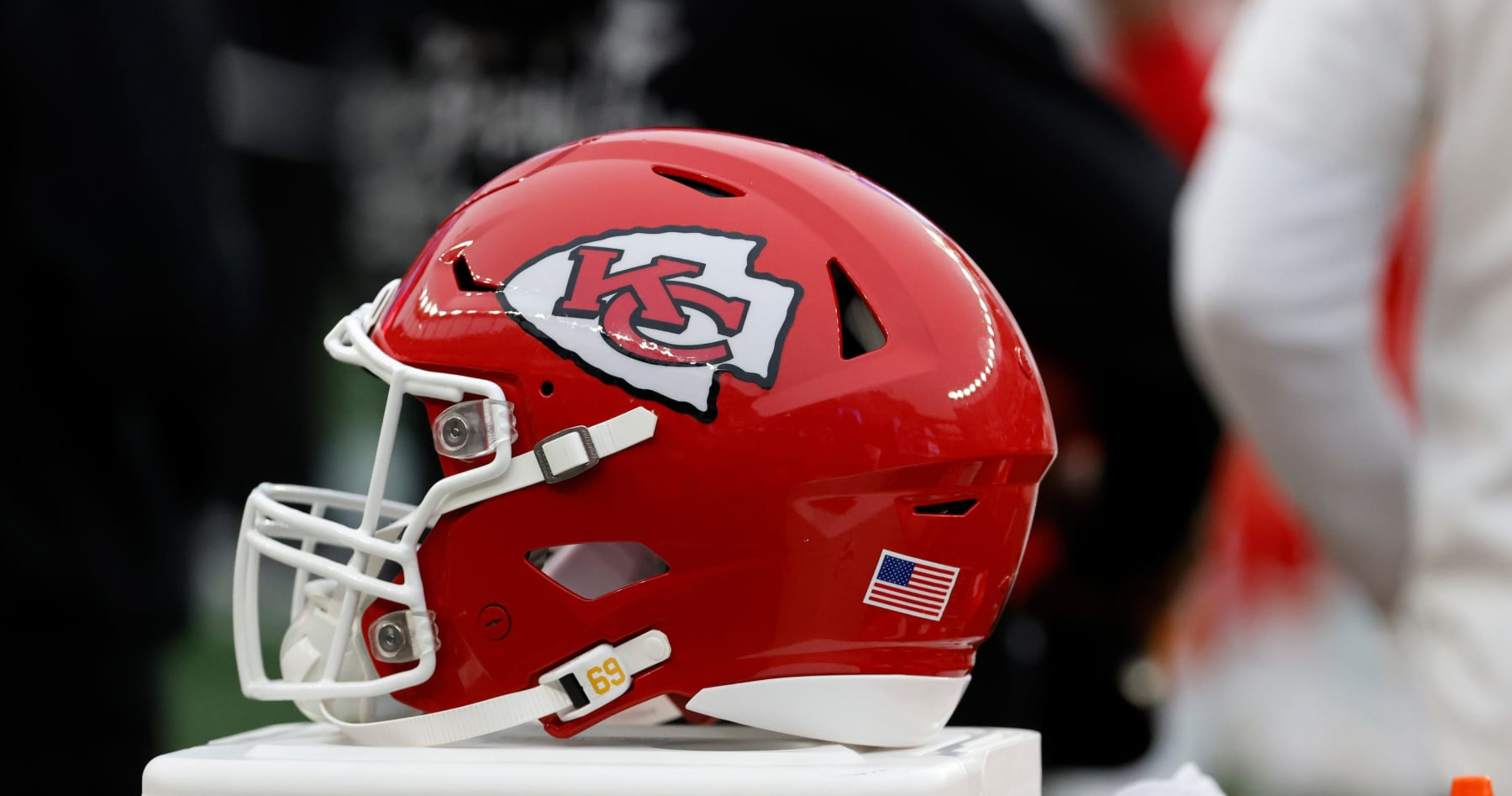 Chiefs Start #KCStrong Emergency Response Fund After Parade Shooting ...