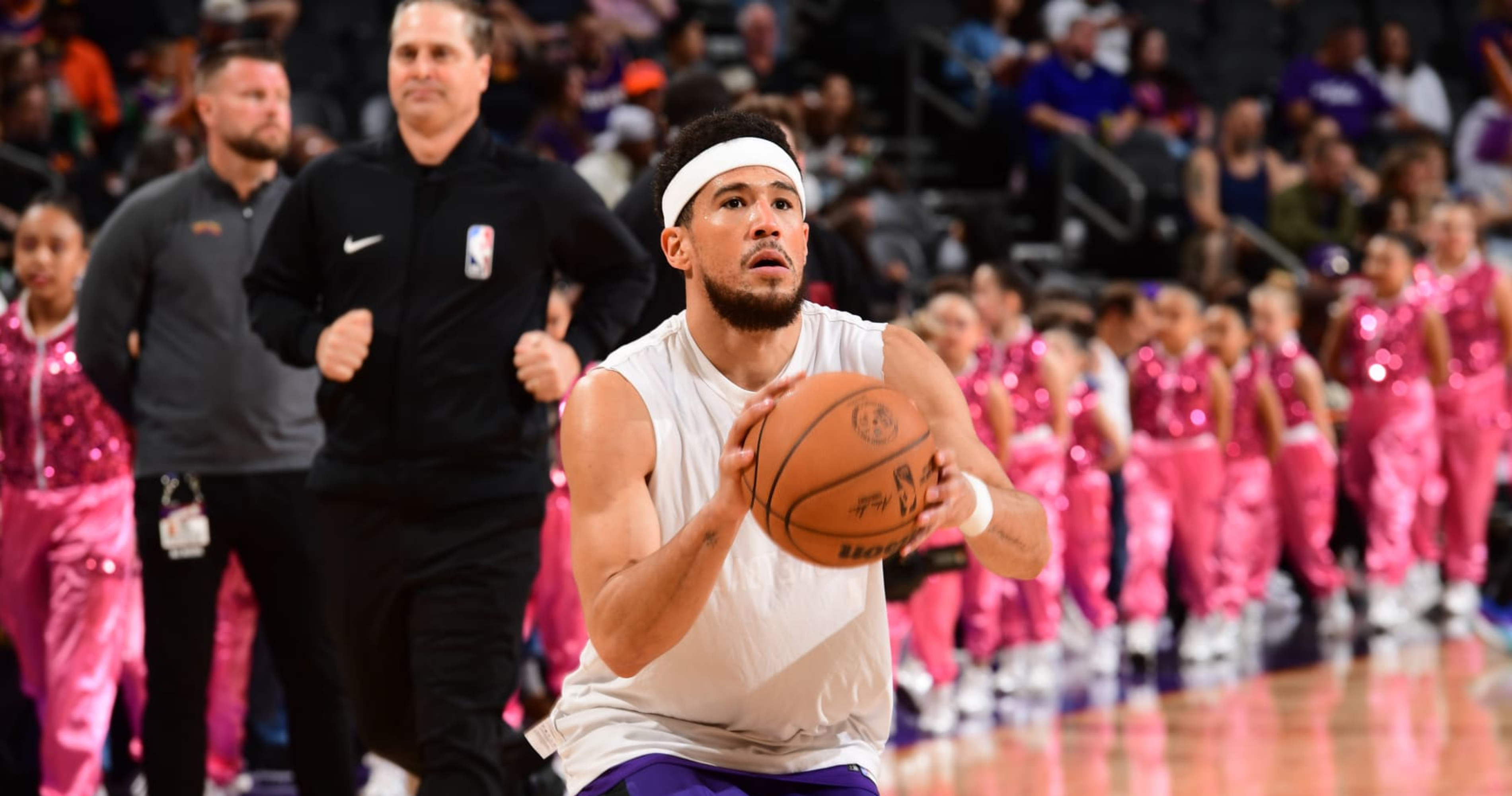 Devin Booker reportedly to be out at least 7-10 days with sprained