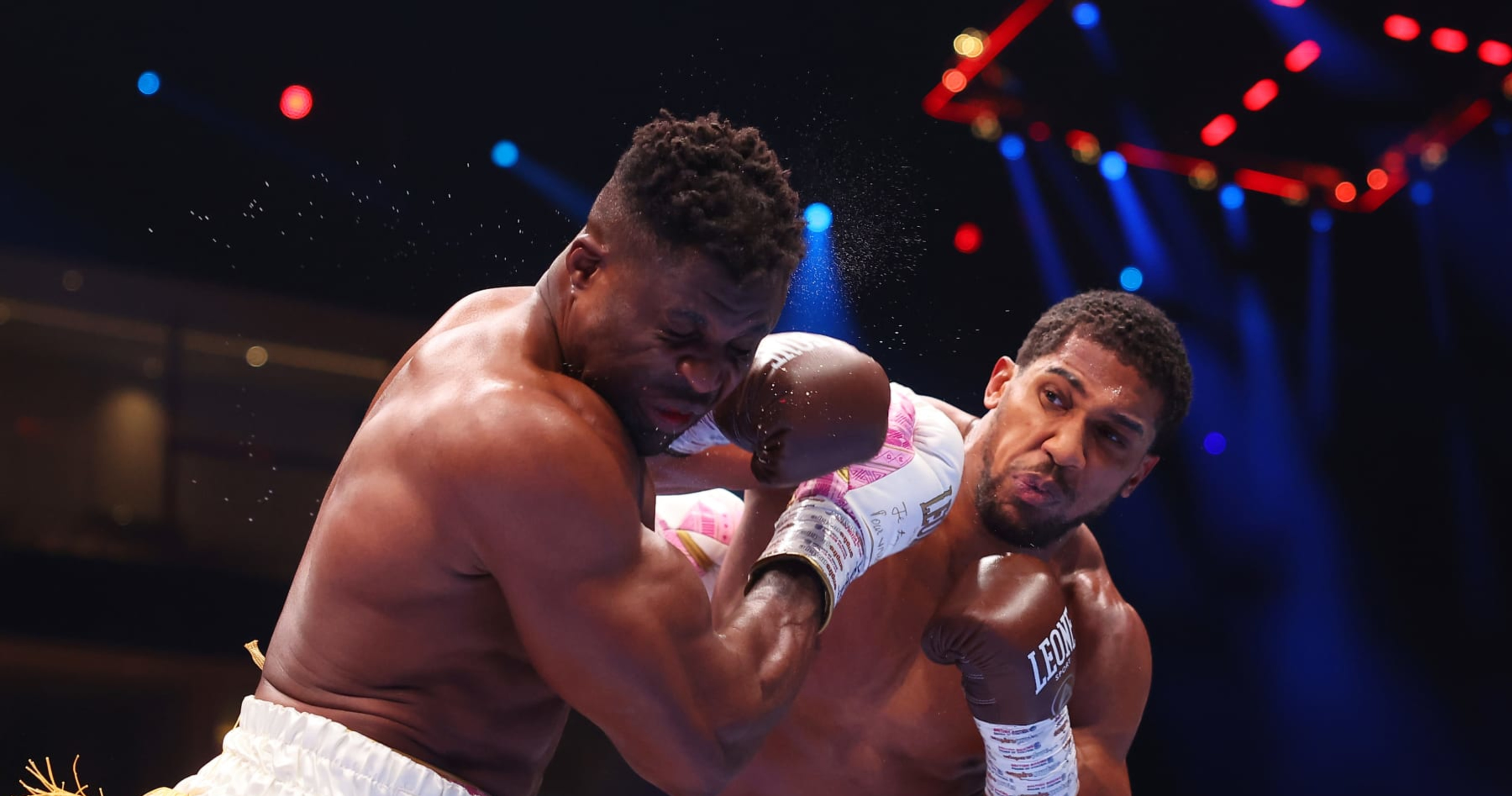 Anthony Joshua Defeats Francis Ngannou with Second Round Knock-out
