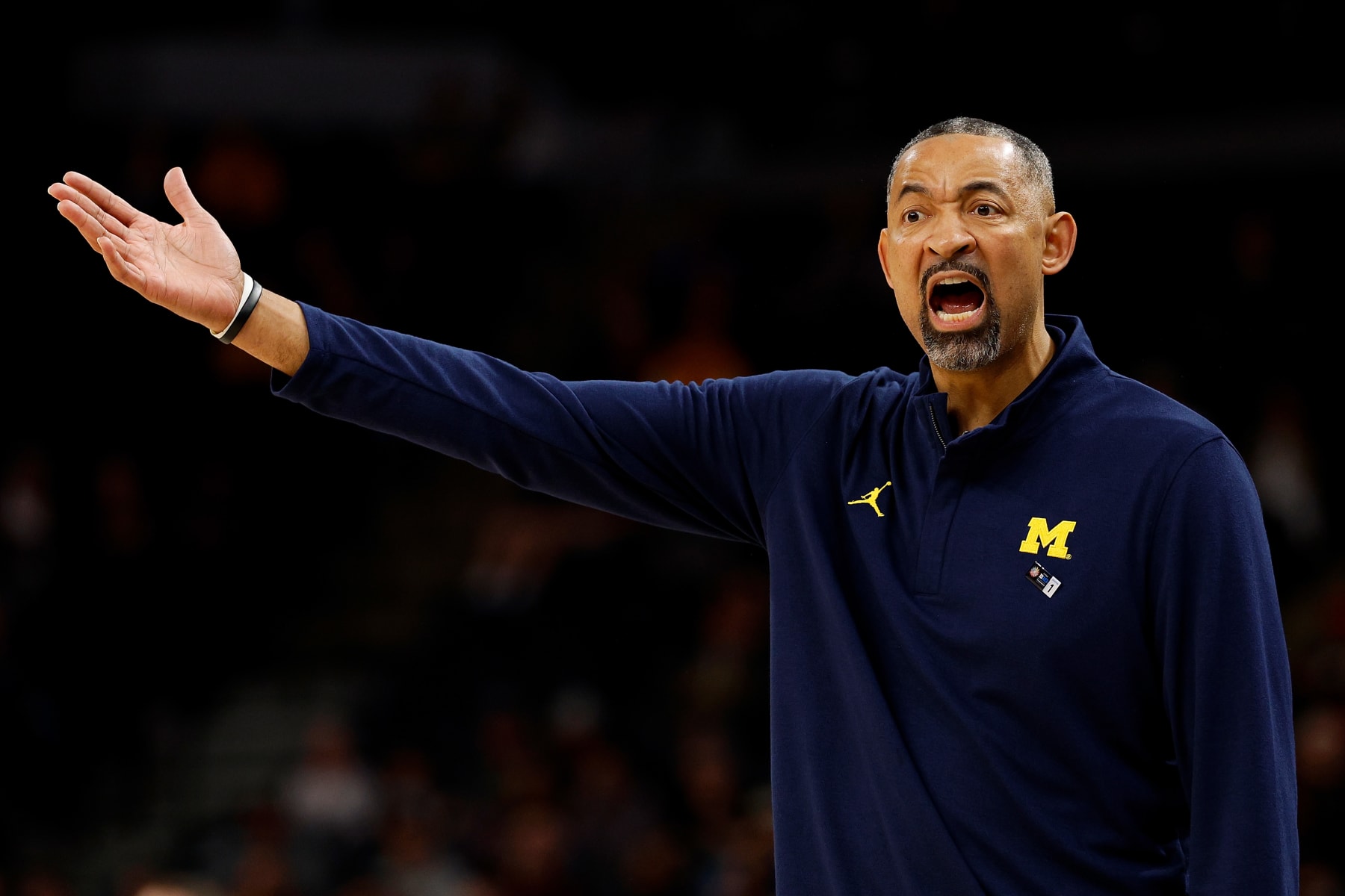 Report Michigan's Juwan Howard Accused of 'Culture of Fear' by Former