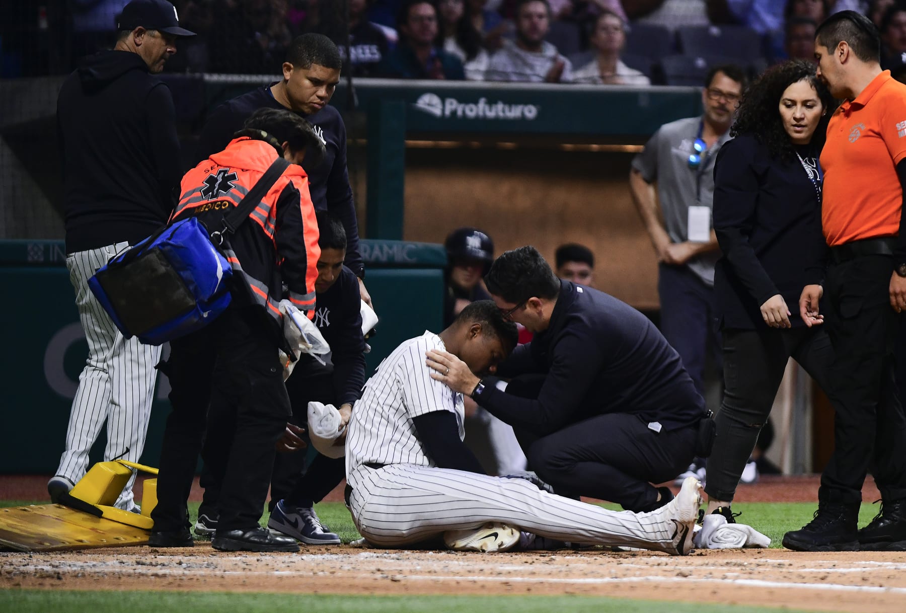 Yankees' Oscar Gonzalez Suffered Orbital Injury After Fouling Ball Off His Own Face - Vimarsana News