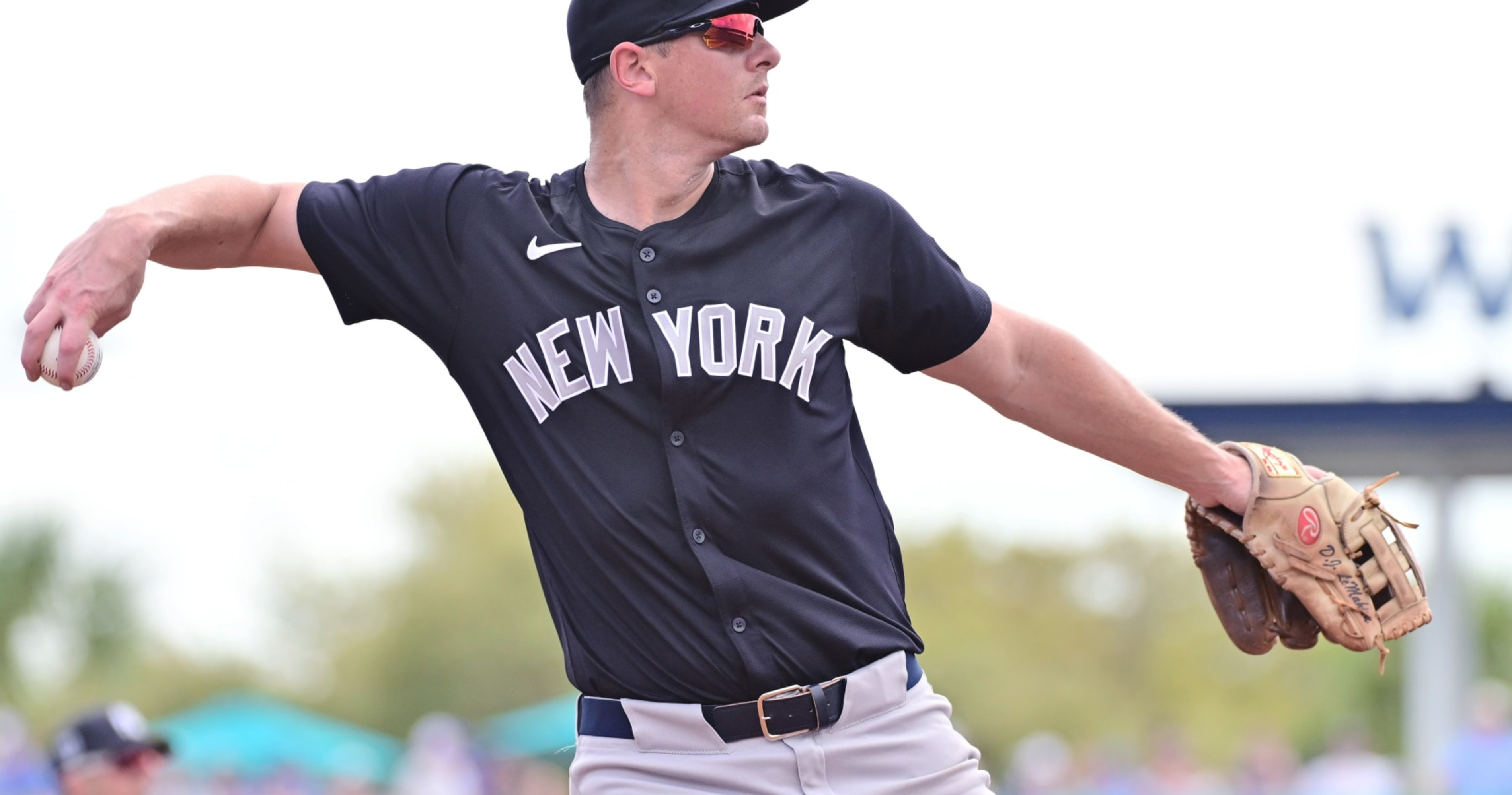 Yankees 3B DJ LeMahieu's Foot Injury Diagnosed As Fracture; Out At ...