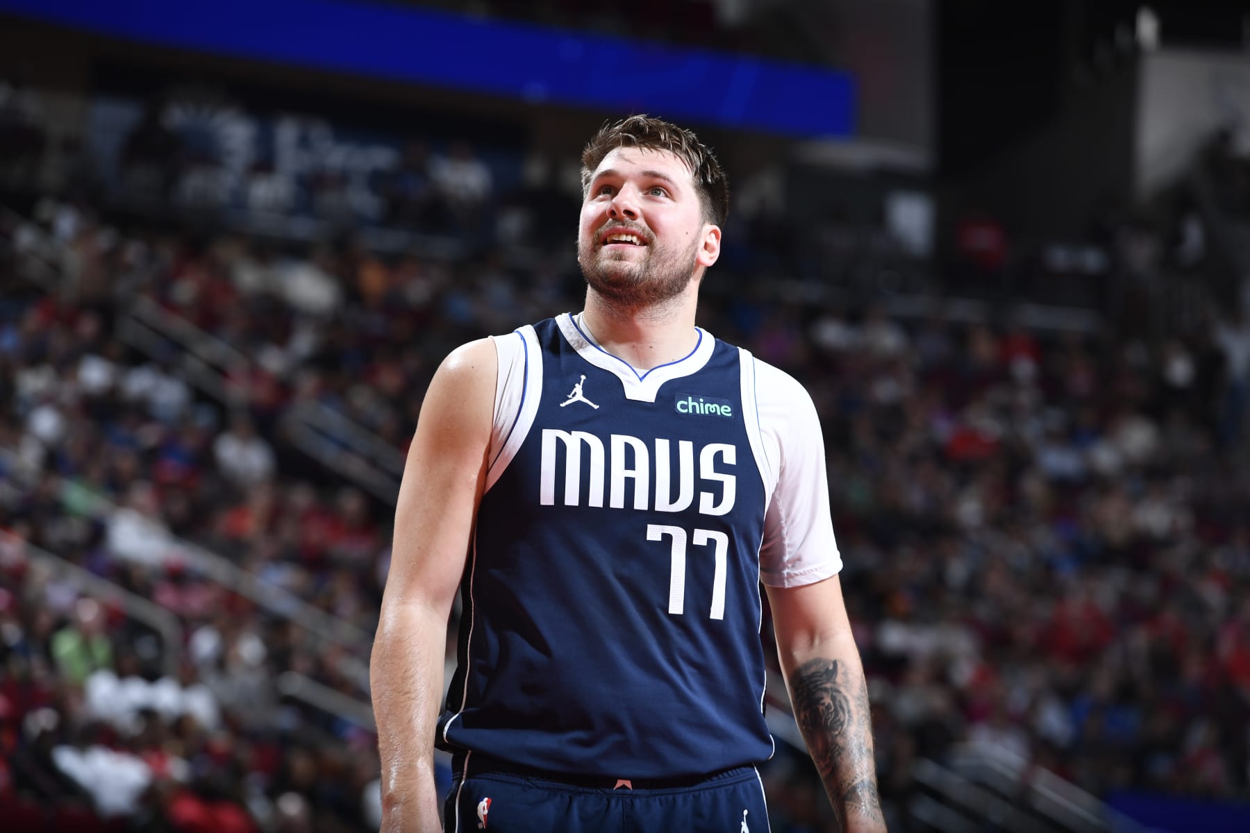 Luka Dončić's 47 Points Excite NBA Fans as Mavs Snap Rockets' 11-Game Winning Streak - Vimarsana News