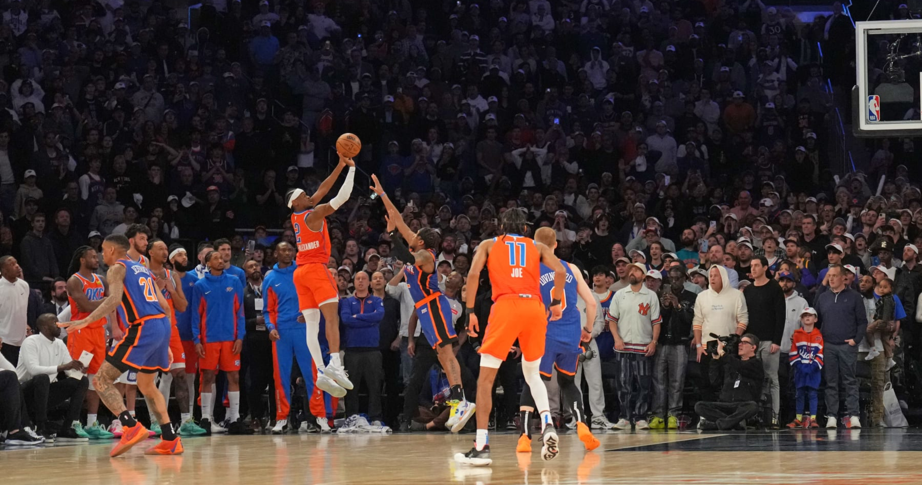 Shai Gilgeous-Alexander's GW Shot vs. Knicks Wows Fans as Thunder Clinch Playoff Spot thumbnail