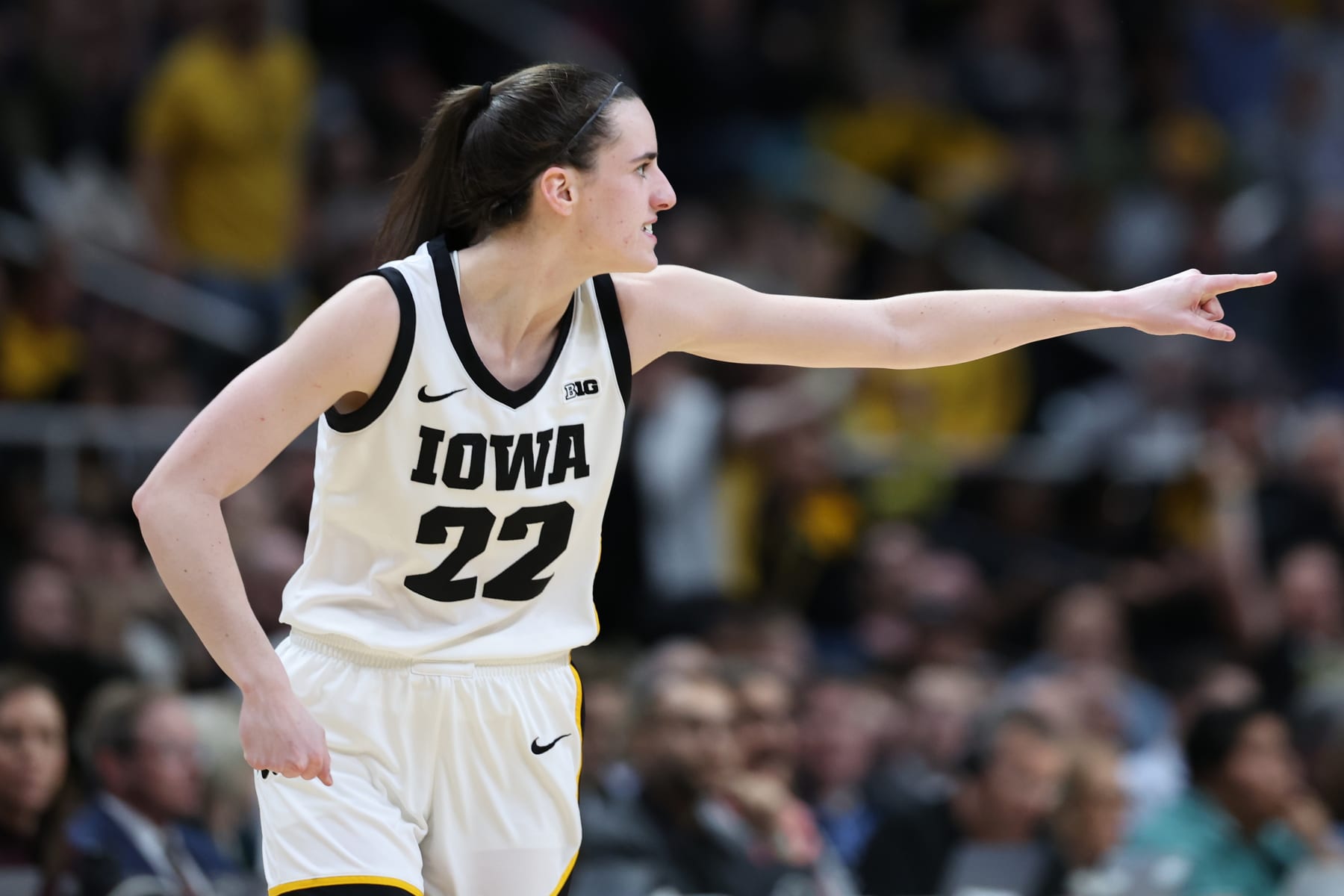 NCAA Women's Basketball Tournament 2024: Odds, Predictions for Final