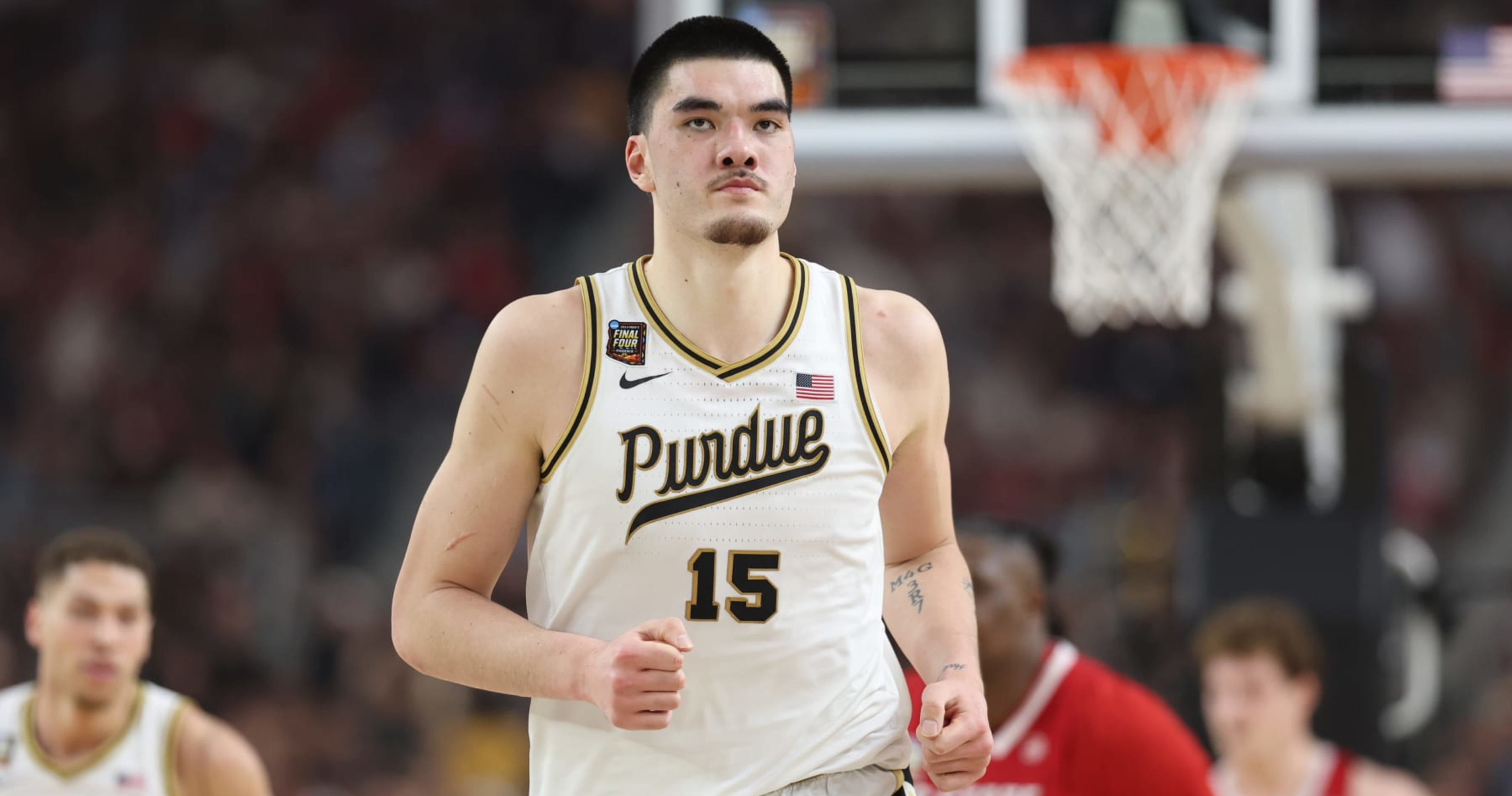 Purdue's Zach Edey Wins 2nd Straight Naismith Men's College Player Of ...