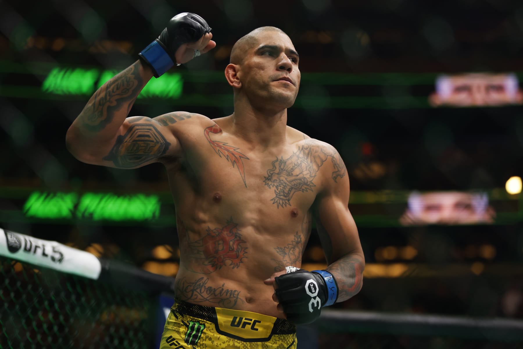 Alex Pereira Aims to Steal the Show at UFC 300 and Take the Main Event at UFC 301 - Vimarsana News