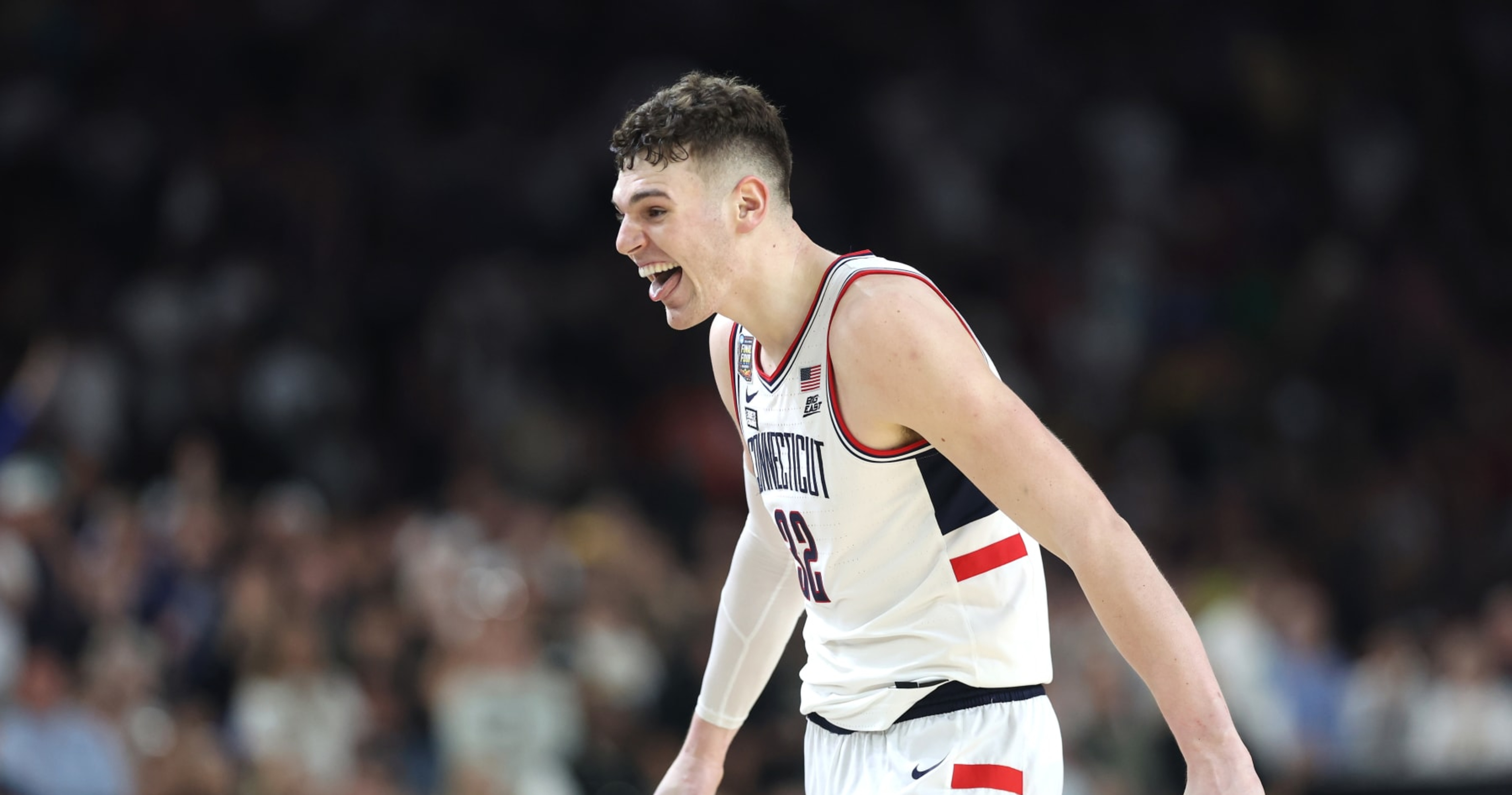 ESPN 2024 NBA Mock Draft: Clingan Rises to No. 3, Zach Edey to Heat, Bronny  Undrafted | News, Scores, Highlights, Stats, and Rumors | Bleacher Report