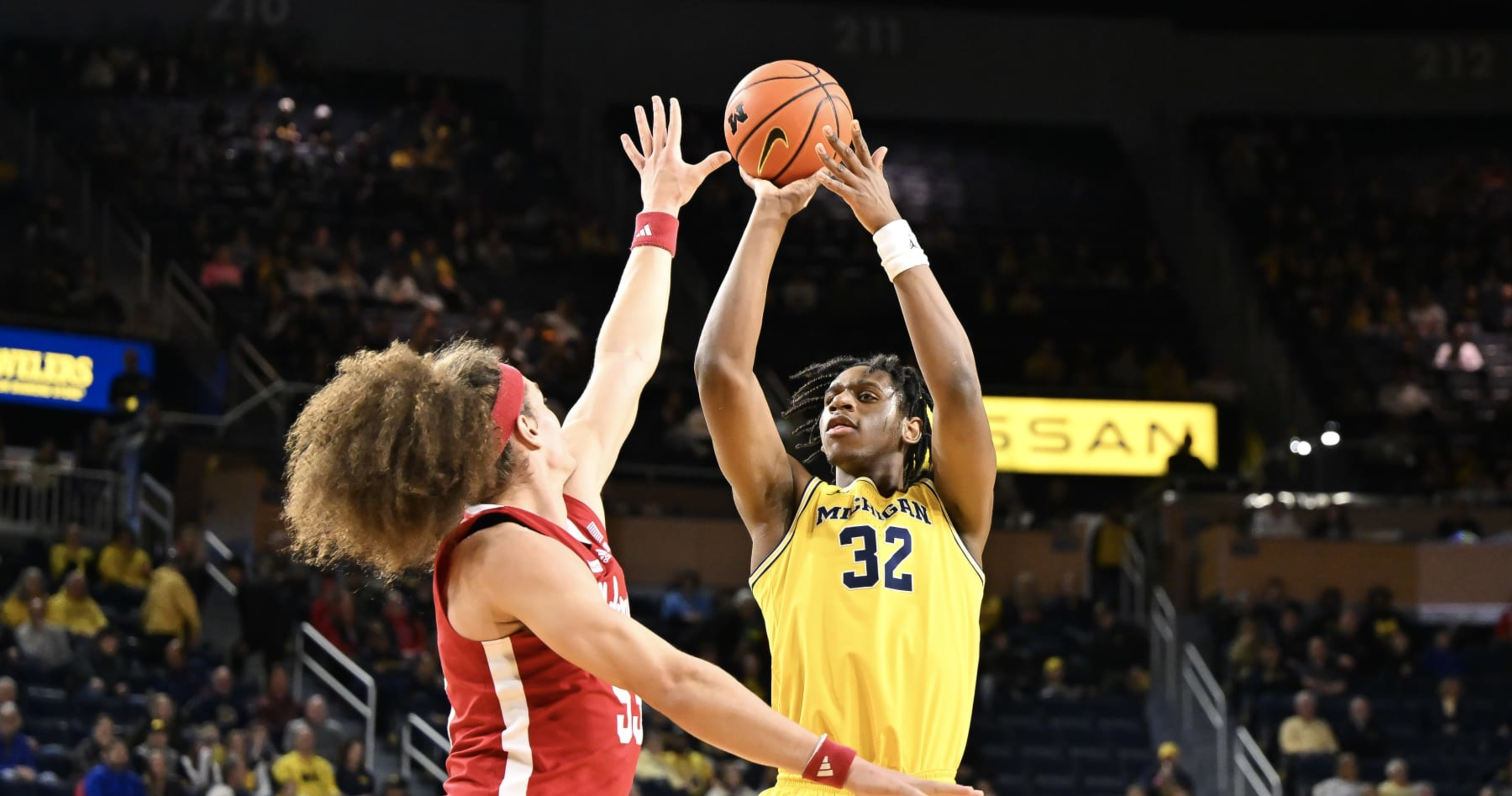 Michigan's Tarris Reed Commits To UConn In CBB Transfer Portal; Former ...