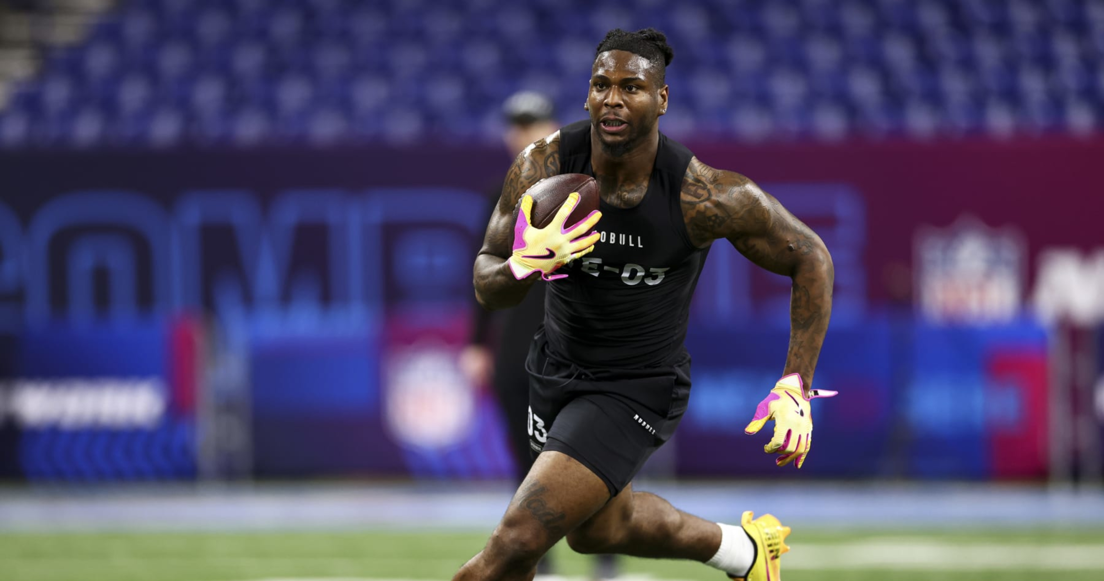 Jaheim Bell NFL Draft 2024: Scouting Report For New England Patriots TE ...