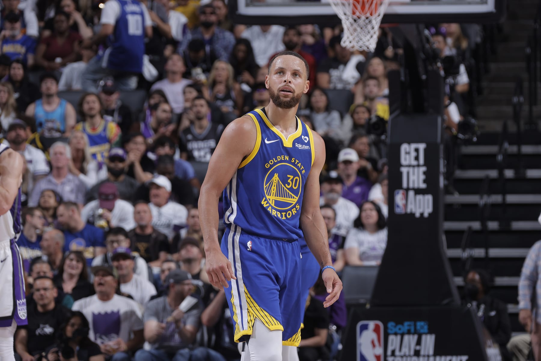 Warriors' Stephen Curry Wins 202324 NBA Clutch Player of the Year over