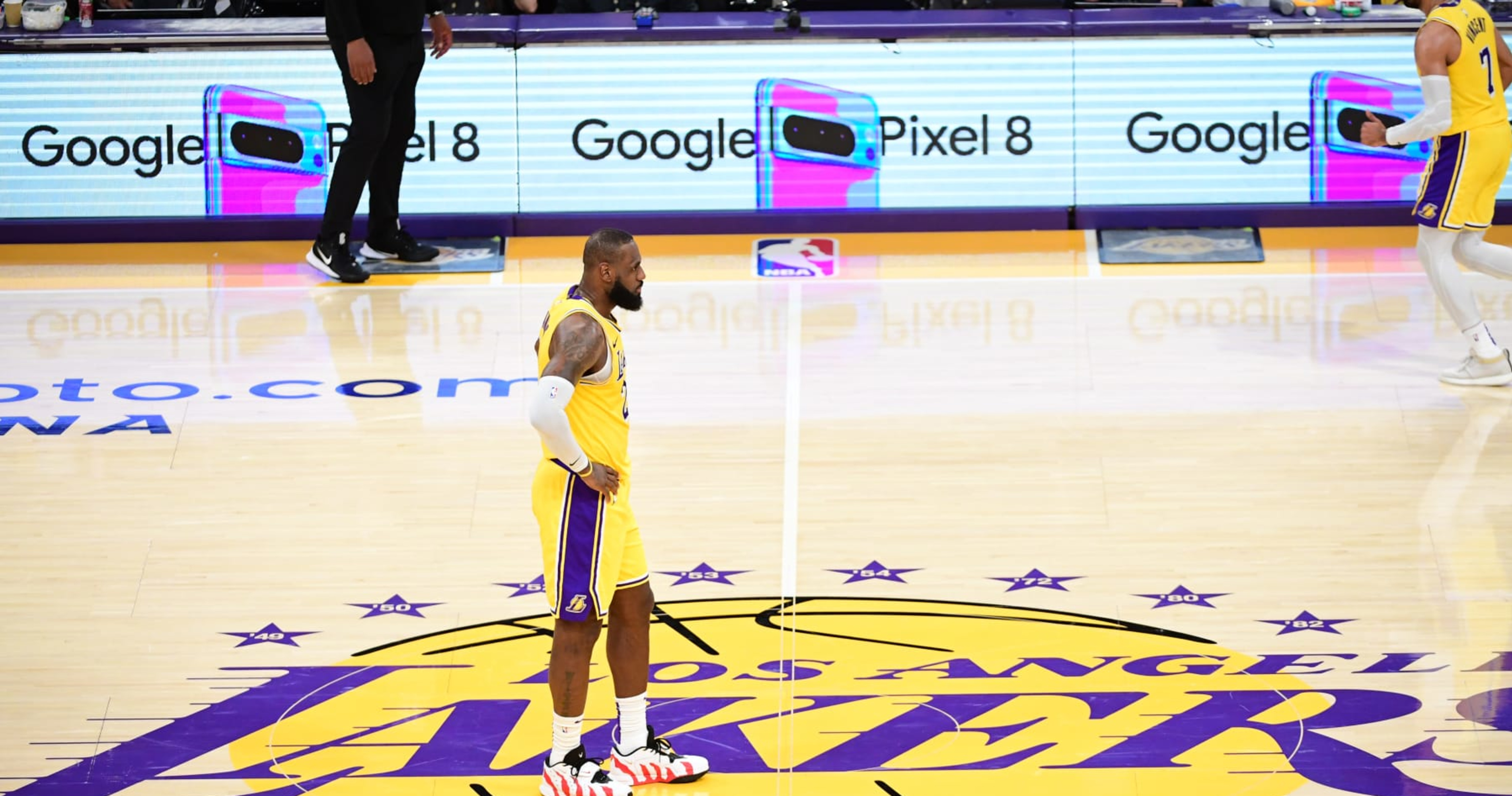 Imagining LA Lakers' Path Forward Without LeBron J