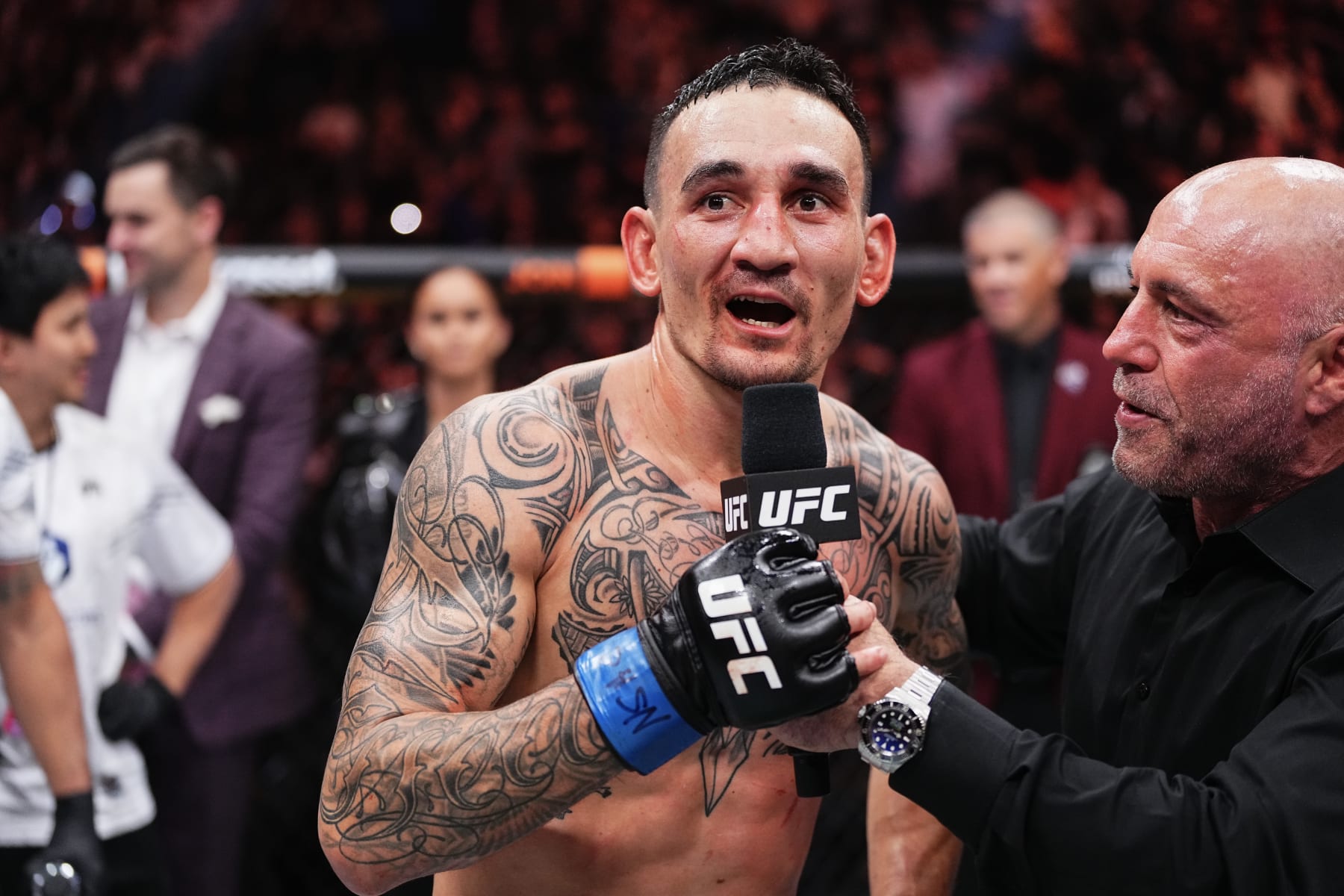 UFC's Max Holloway, Ilia Topuria Talk Trash on Social Media Amid Title