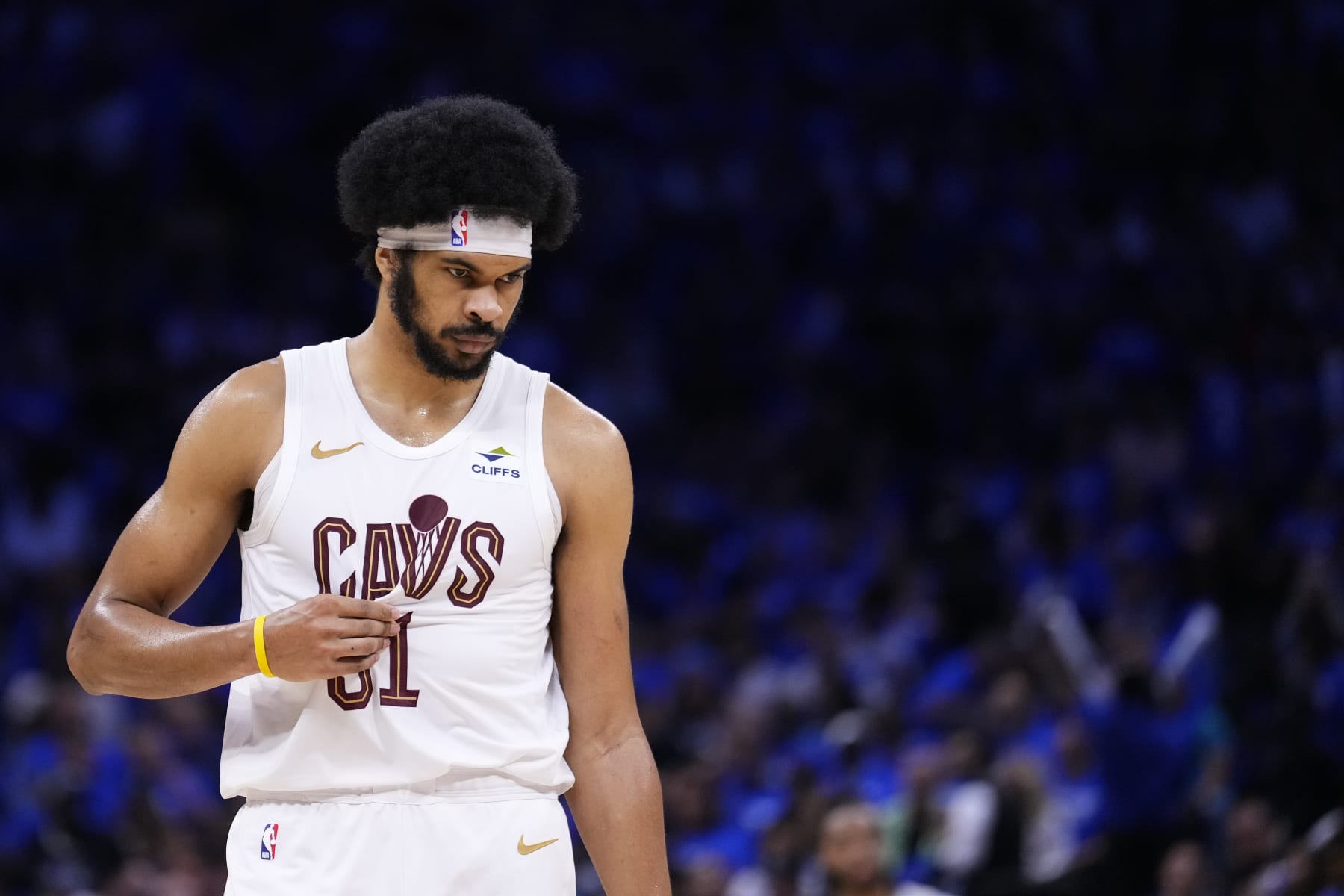 Cavs Rumors: Jarrett Allen Has 'Pierced' Rib Injury; Uncertain for Game