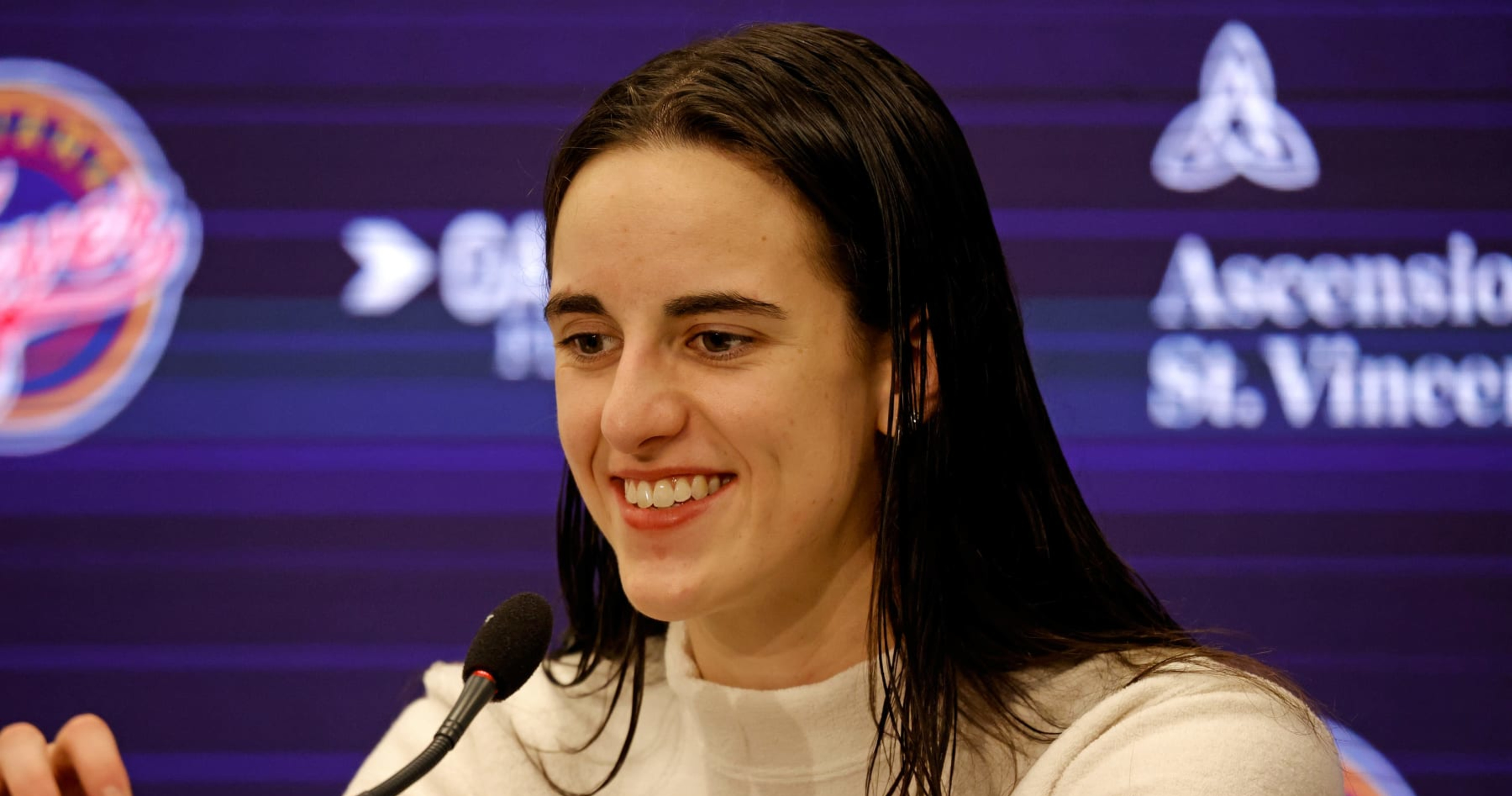 Video Caitlin Clark Celebrates Tyrese Haliburton 3Pointer at Knicks