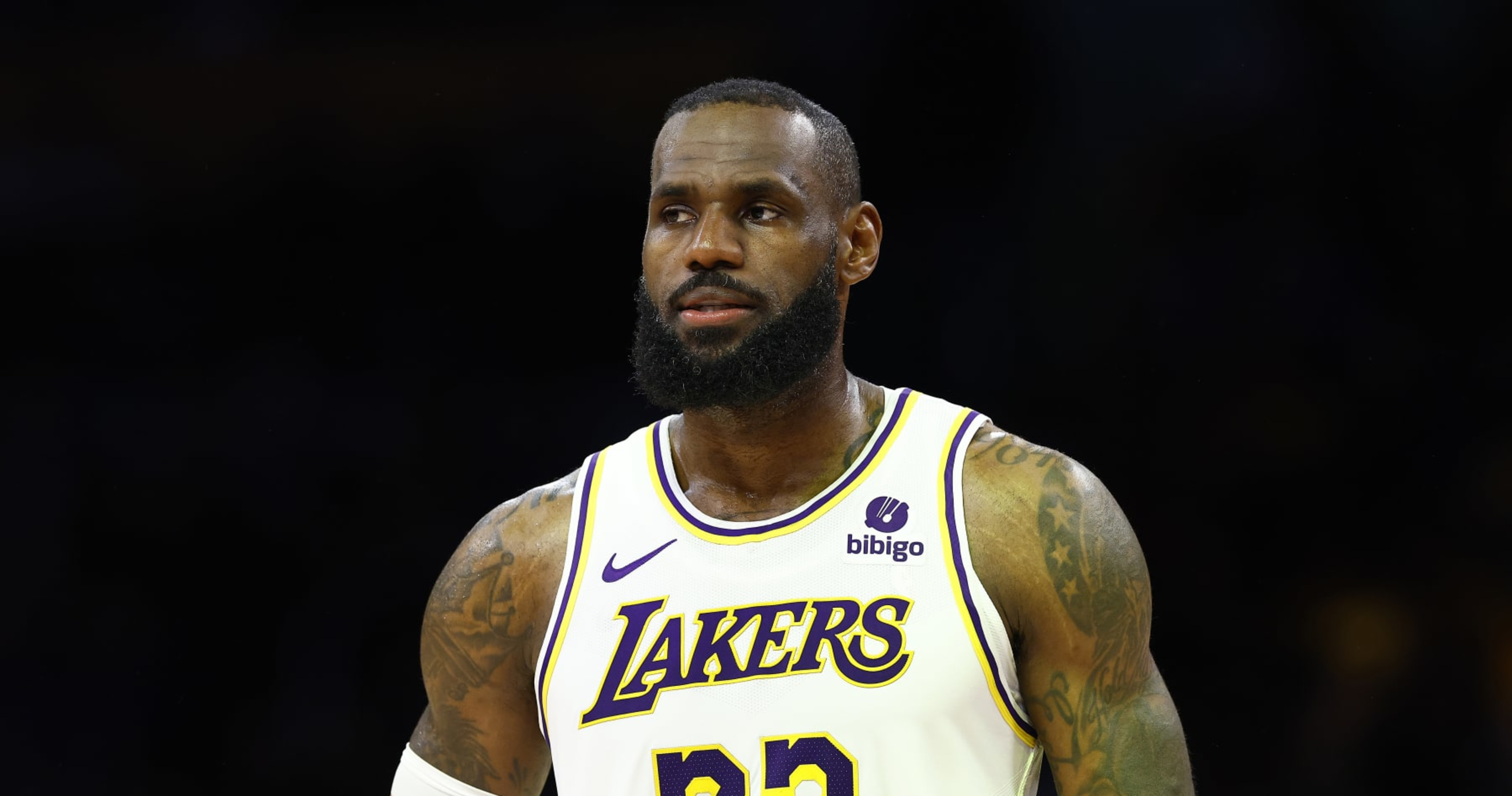 NBA Rumors: LeBron James Wants to Retire with Lakers amid Contract ...