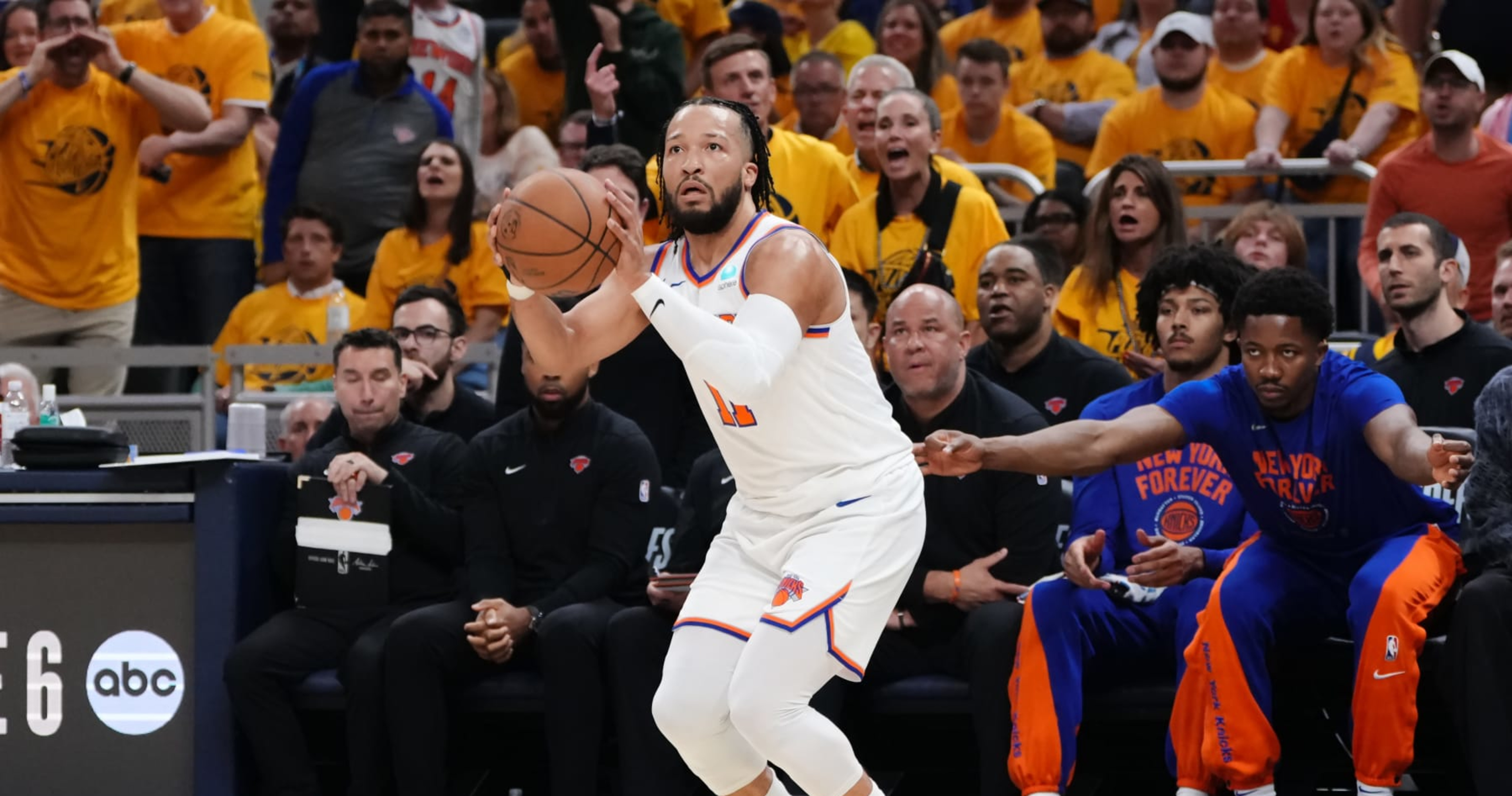 NBA Trade Rumors: Knicks Remain in Pursuit of Star to Pair with Jalen Brunson