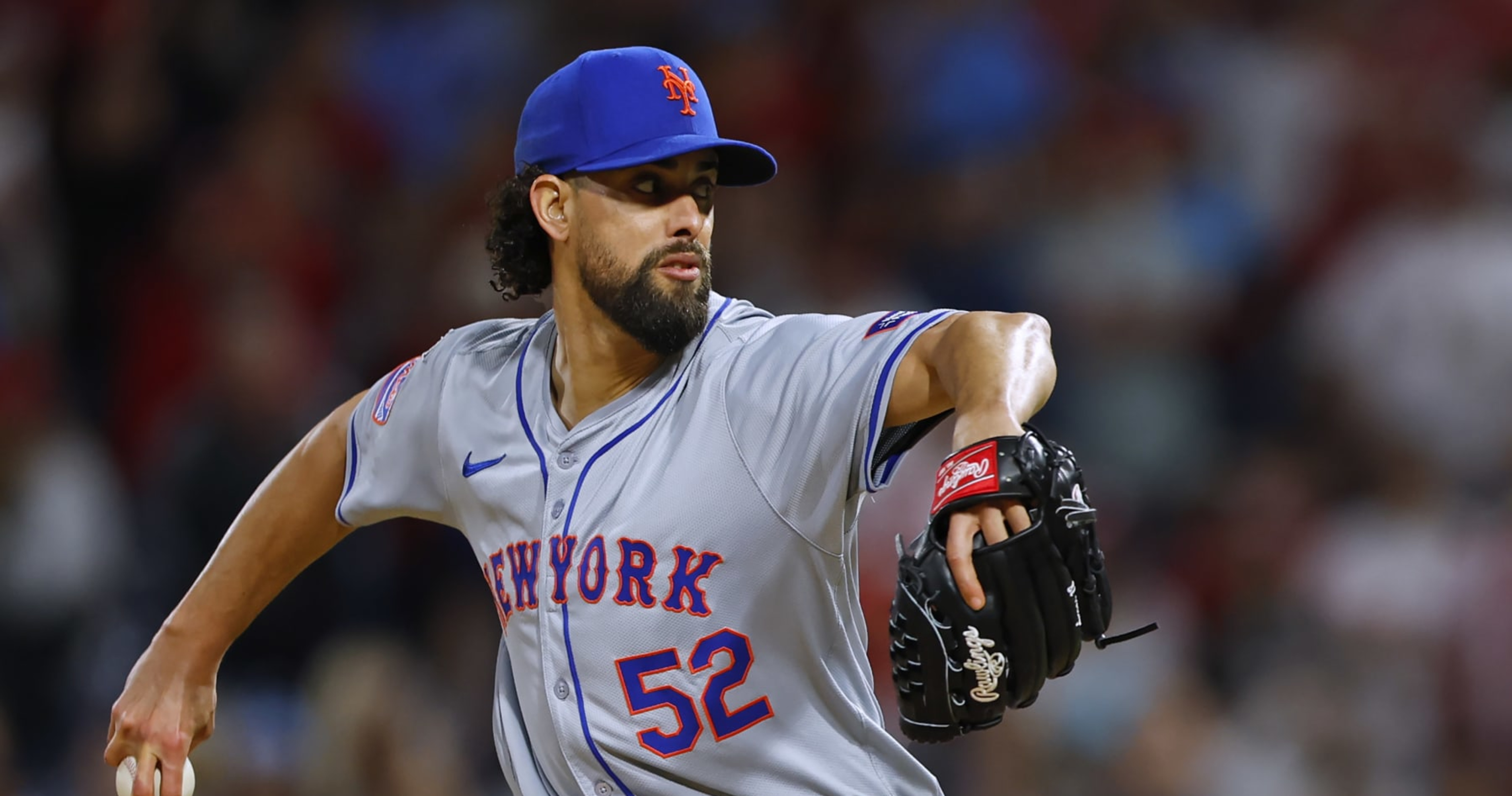 Jorge López Released by Mets; Was DFA'd After Tossing Glove into Crowd ...