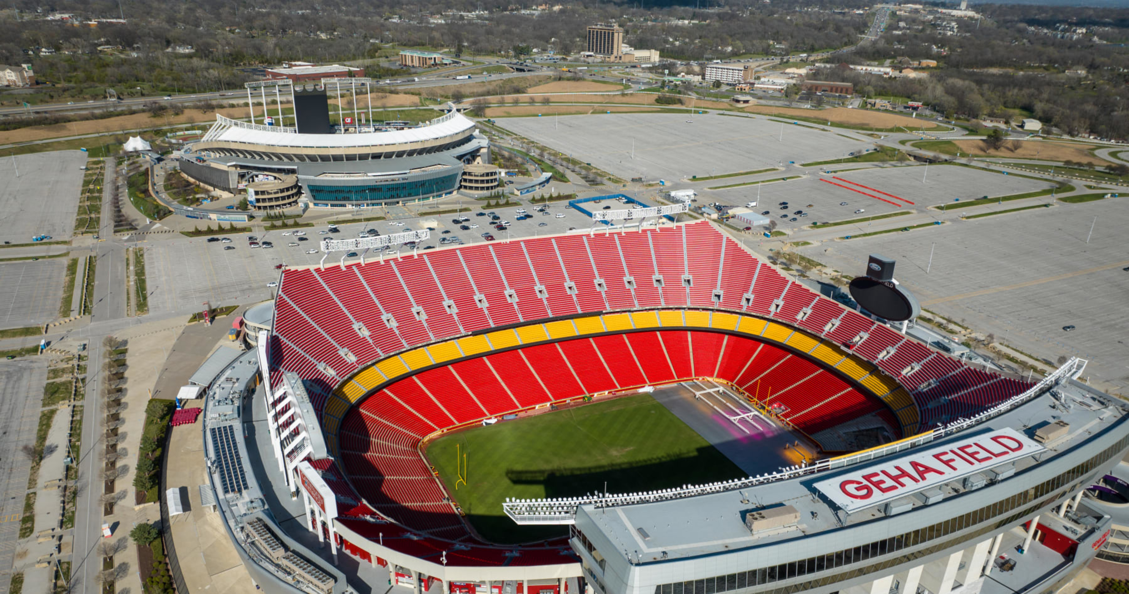 Kansas lawmakers approve stadium plan for Chiefs, Royals amid possible move from Missouri | News, scores, highlights, stats and rumors