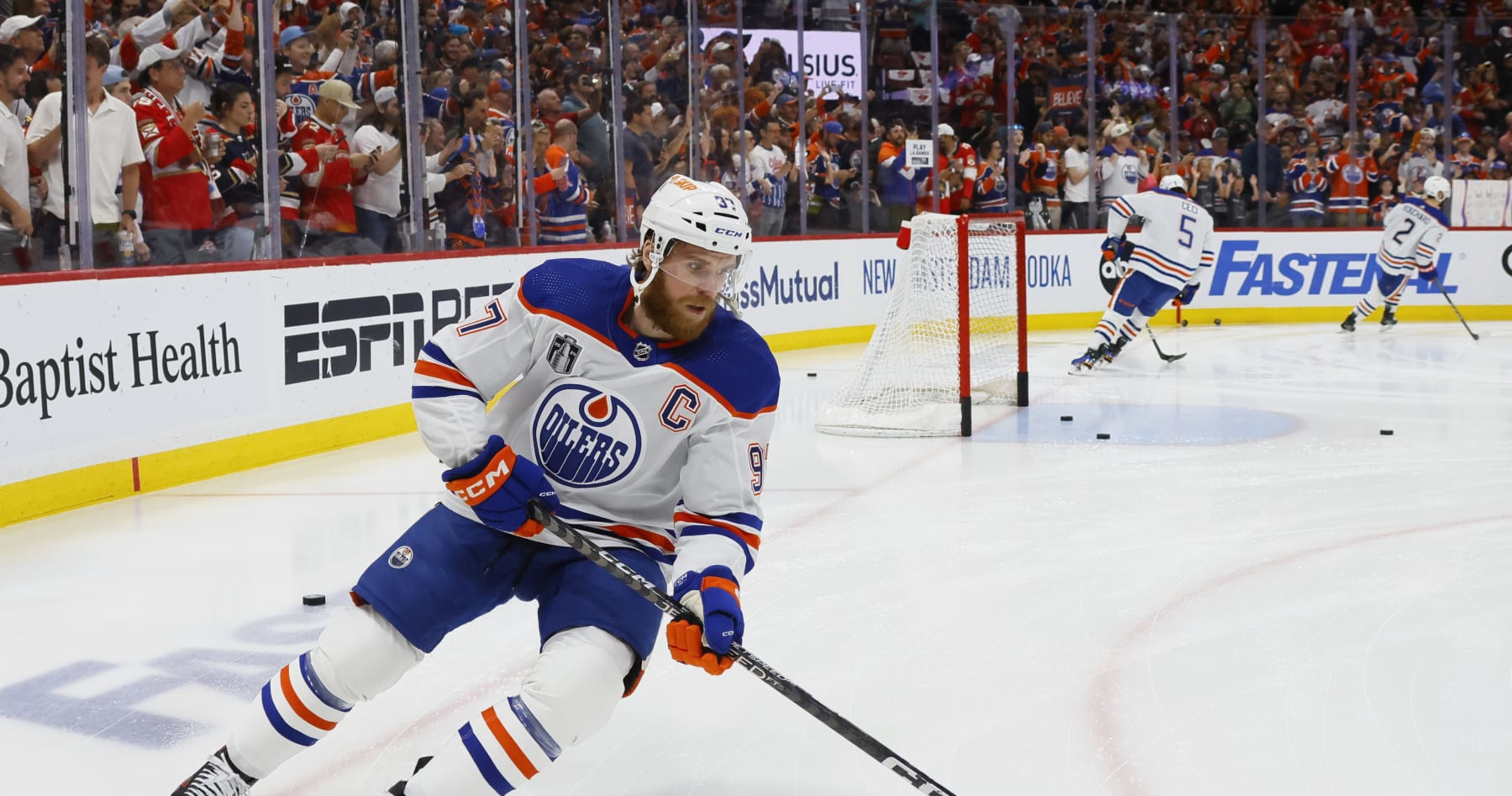 Conn Smythe Trophy 2024: Oilers' Connor McDavid Wins Over Panthers ...