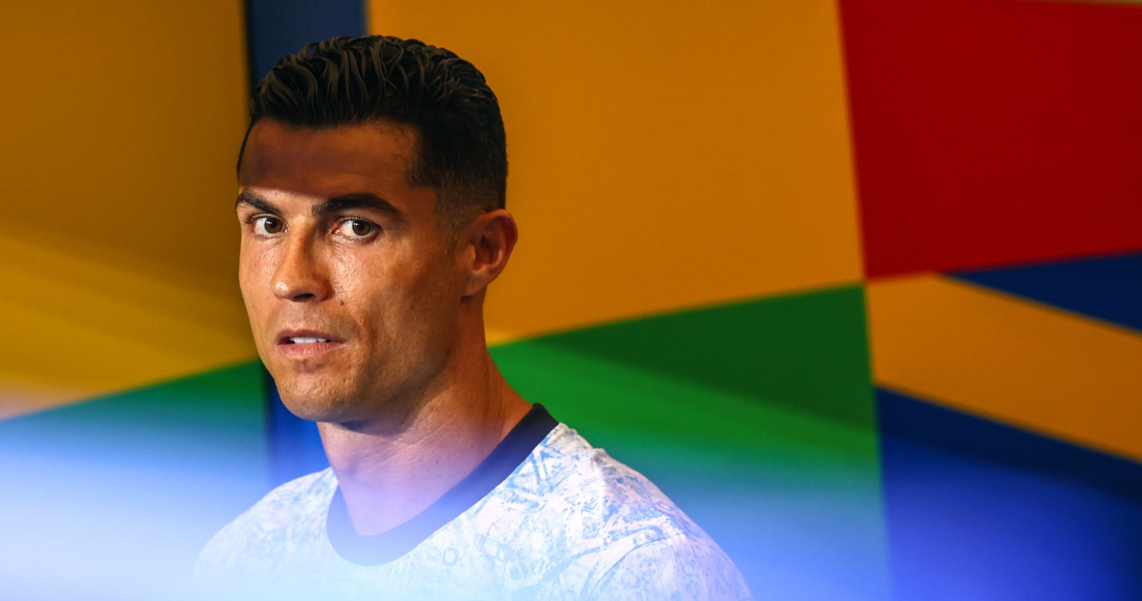 Cristiano Ronaldo évite d’être touché par un fan sautant des tribunes en vidéo à l’Euro 2024 |  Actualités, scores, faits saillants, statistiques et rumeurs