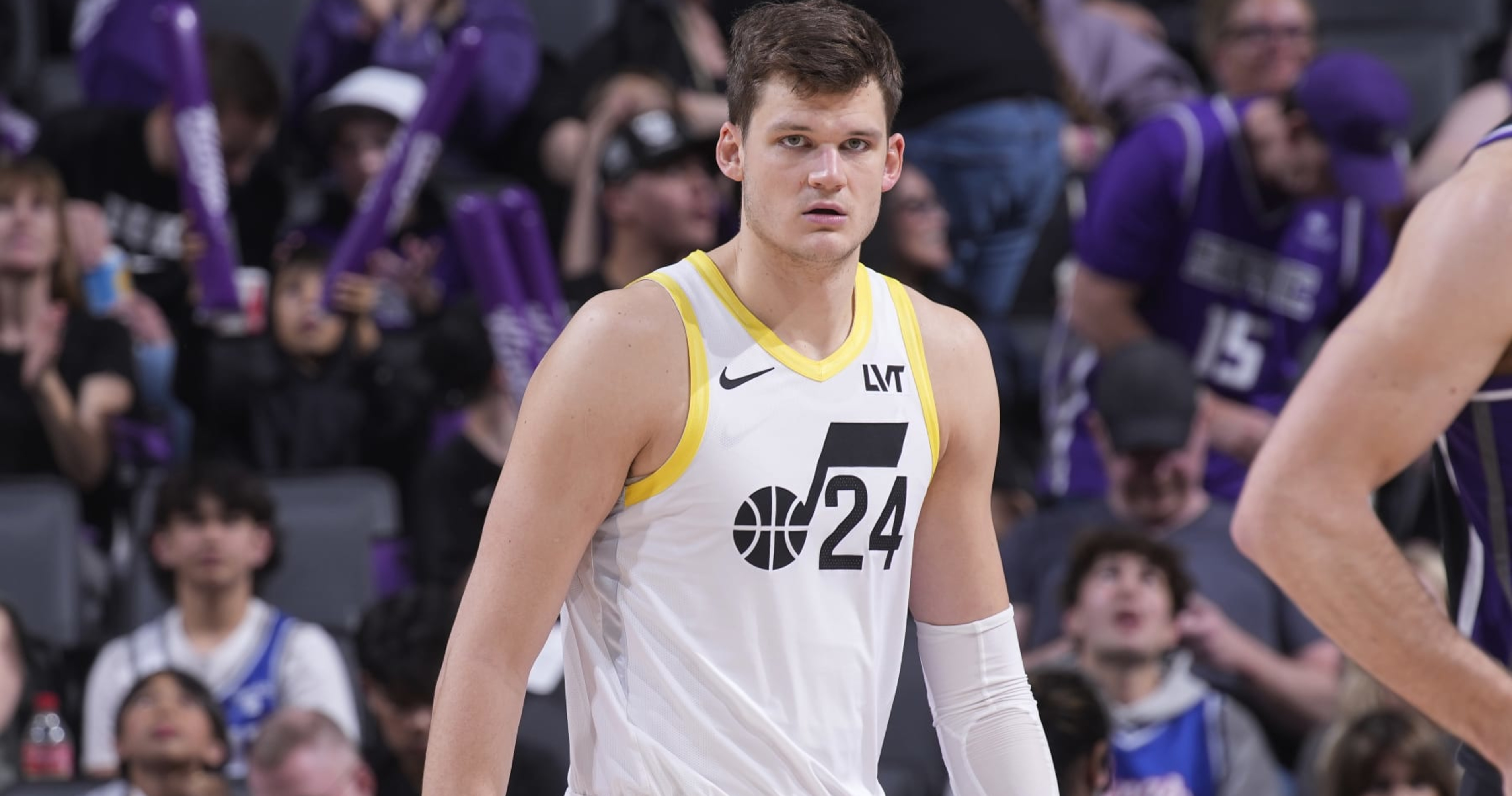 Knicks Rumors: Jazz’s Walker Kessler Drawing Trade Inquiries After Hartenstein’s Exit