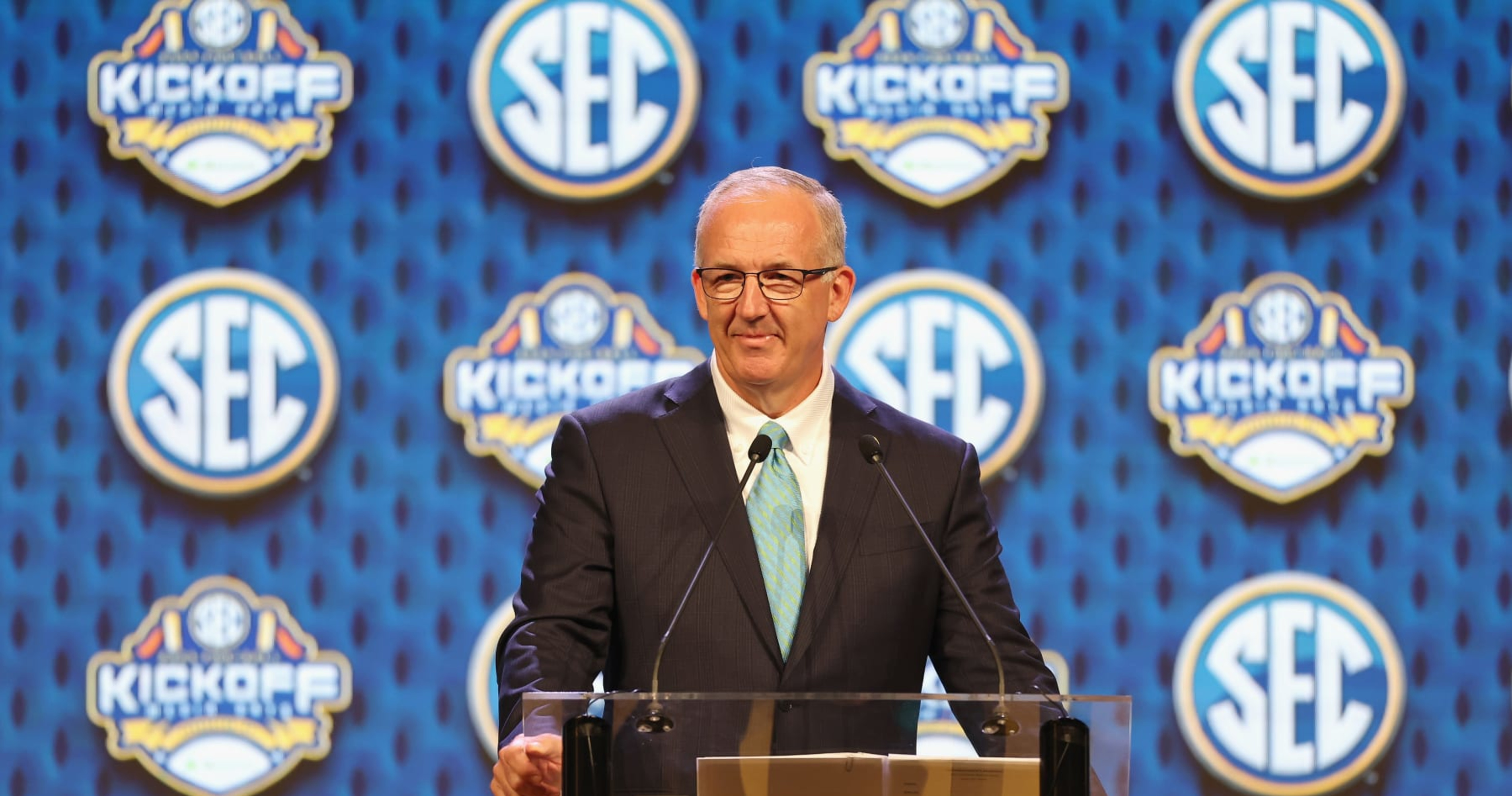 SEC's Greg Sankey Shades FSU, Defends Georgia After 2023 CFB Playoff ...