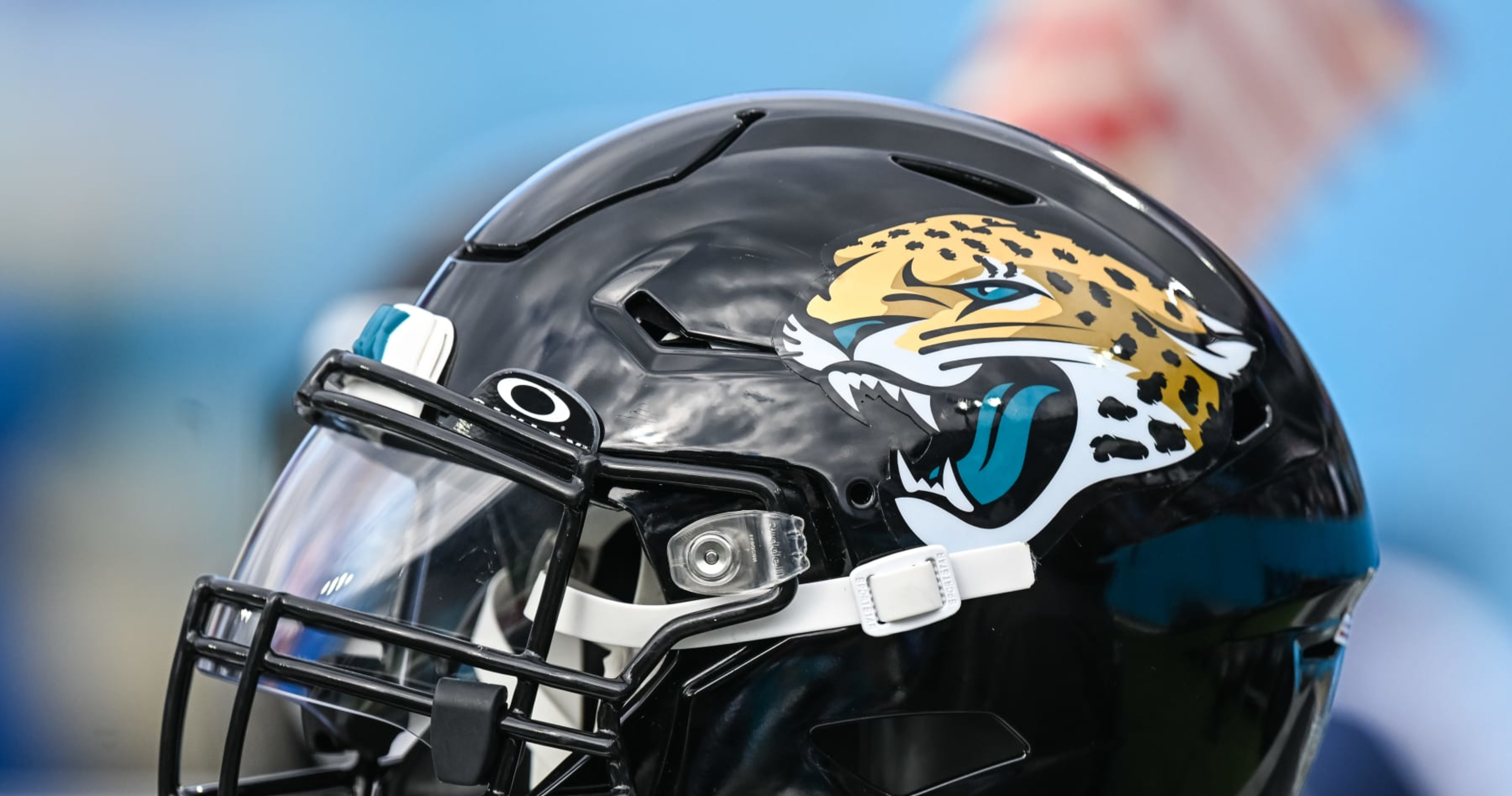 Trevor Lawrence, Jaguars Reveal 'Prowler' Throwback Uniforms in Epic