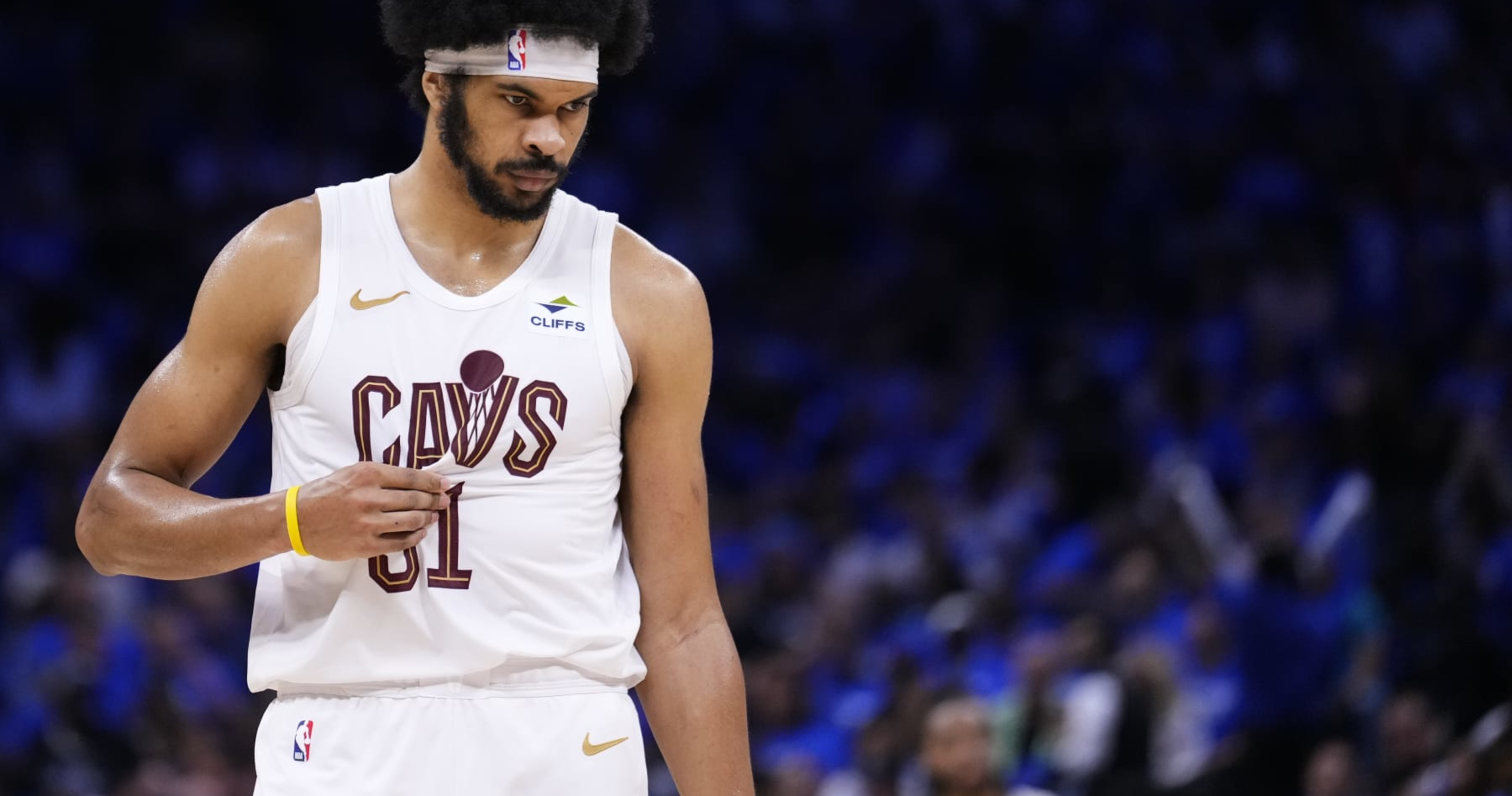 NBA Trade Rumors Teams Eye Cavs' Jarrett Allen; Fit with Evan Mobley