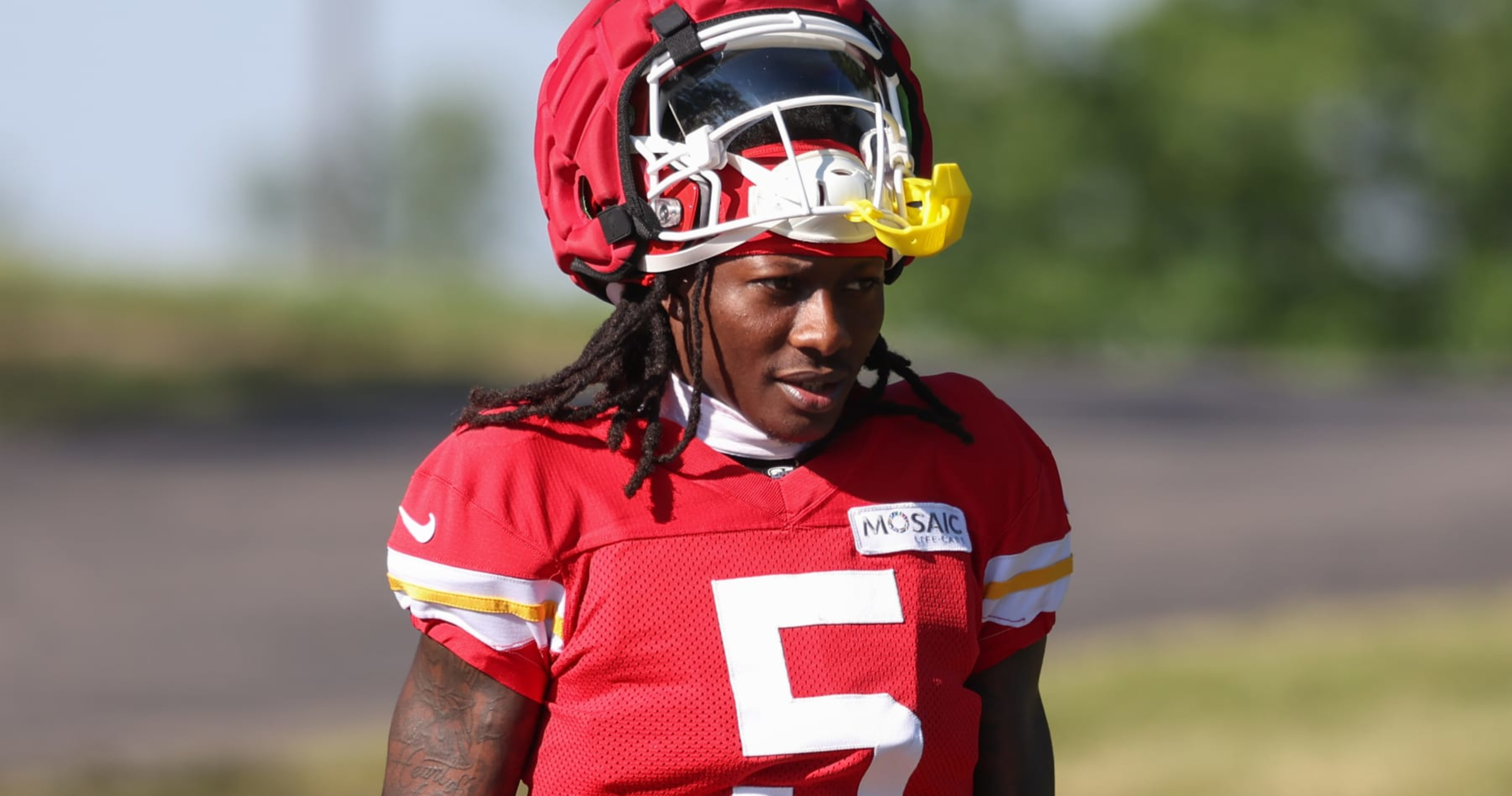 Chiefs' Marquise Brown Released from Hospital After Suffering Collarbone  Injury | News, Scores, Highlights, Stats, and Rumors | Bleacher Report