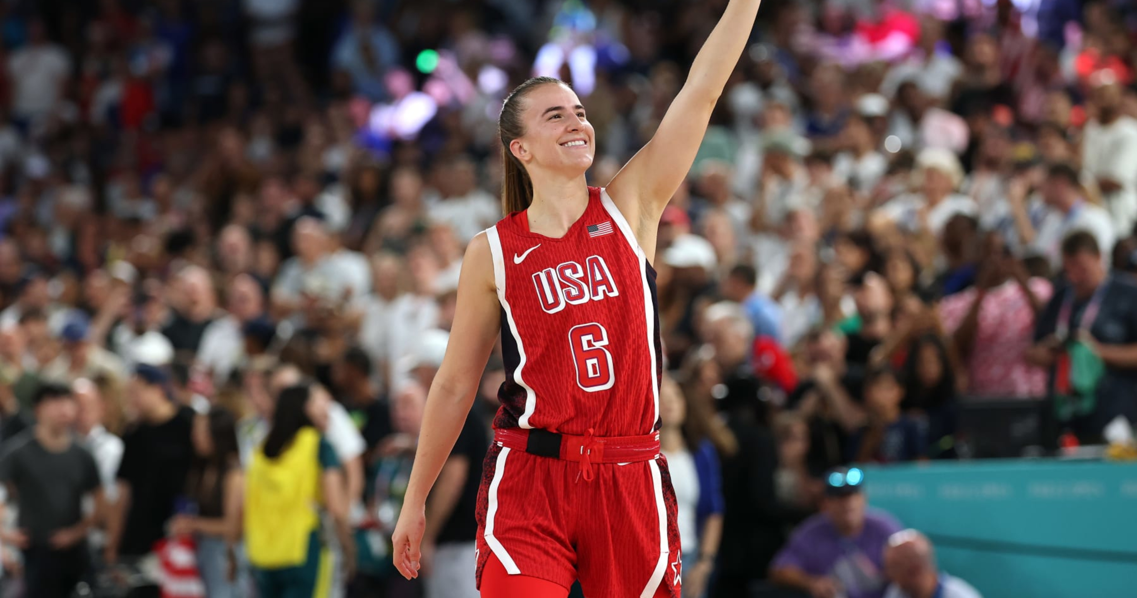 Video: Sabrina Ionescu hugs Kobe Bryant’s wife Vanessa and daughters after USA’s win | News, results, highlights, stats and rumors