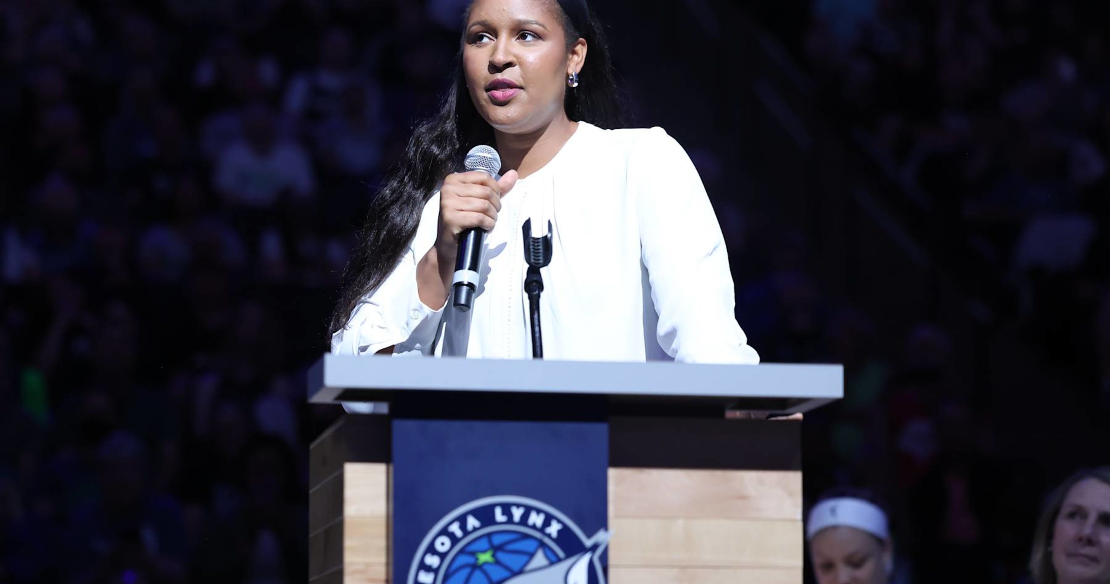 Video: Lynx retire Maya Moore’s jersey; WNBA icon receives custom jacket and gold shoes | News, scores, highlights, stats and rumors