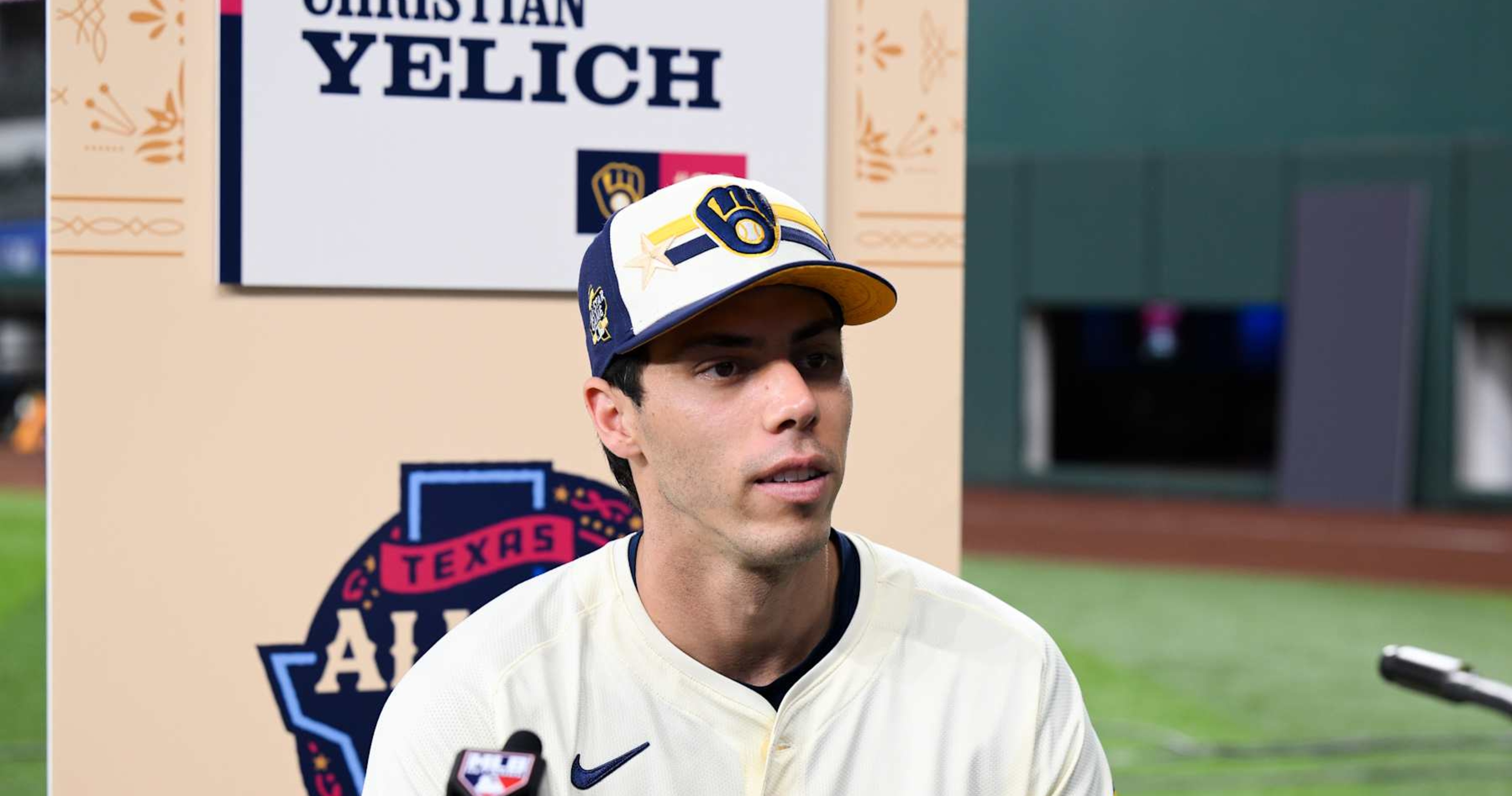 Brewers' Christian Yelich: 'Everyday life sucked' ahead of back injury surgery | News, scores, highlights, stats and rumors