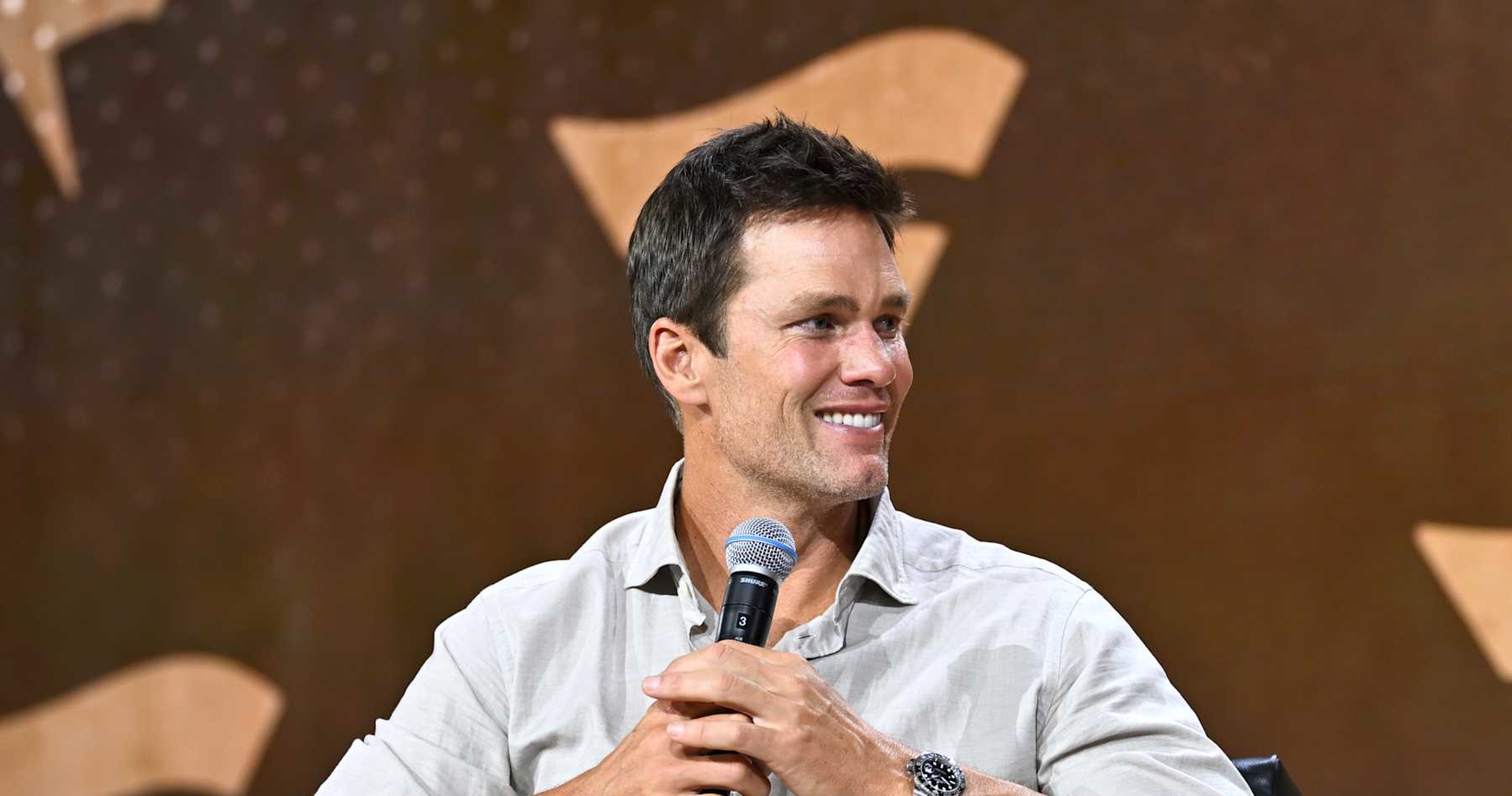 NFL Says Tom Brady Joining Raiders Ownership Would Lead to ‘Severe’ TV Restrictions