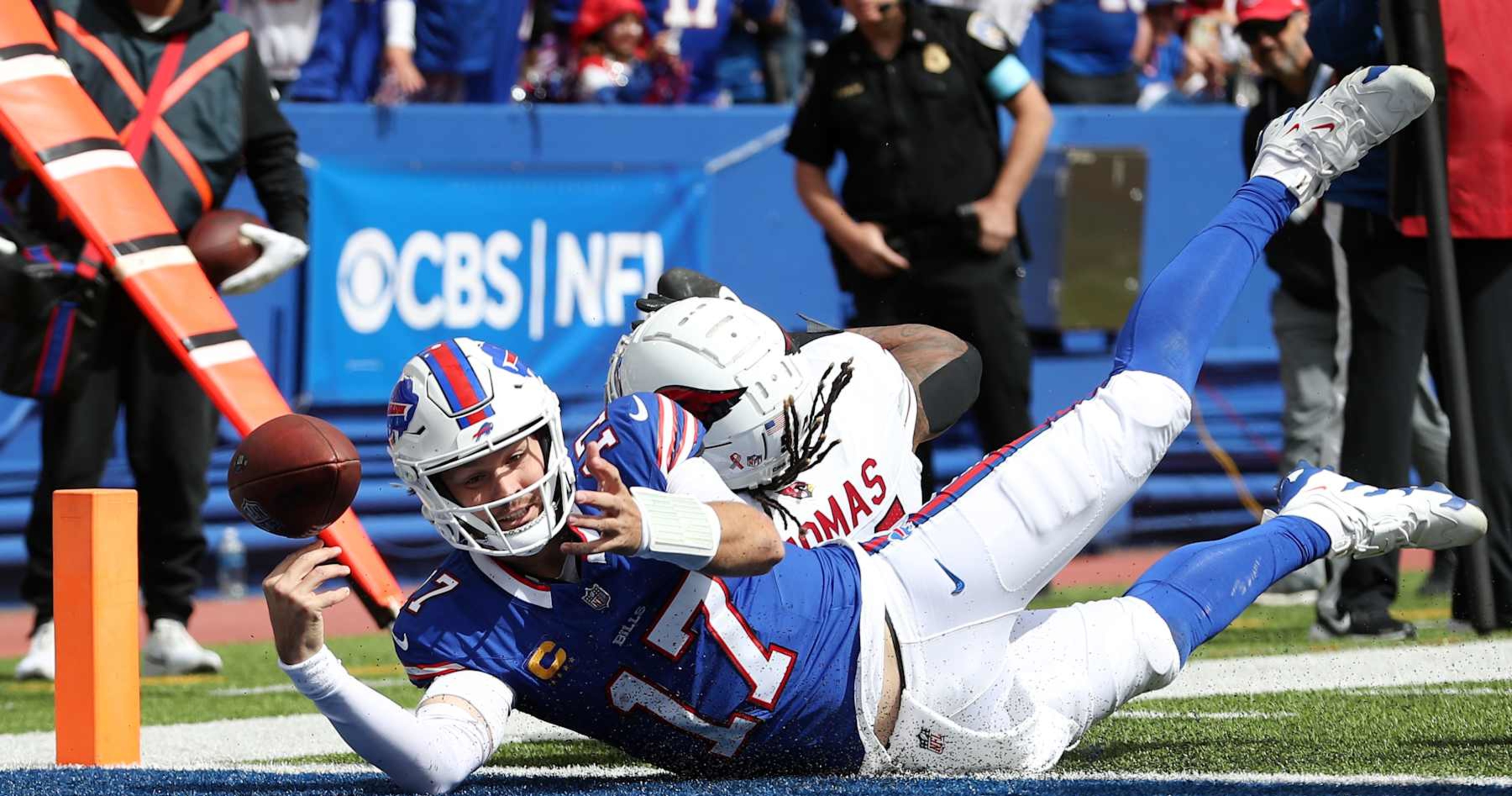 Bills' Josh Allen Says Hand Is 'Fine,' Will Likely Get X-Rays on Injury ...