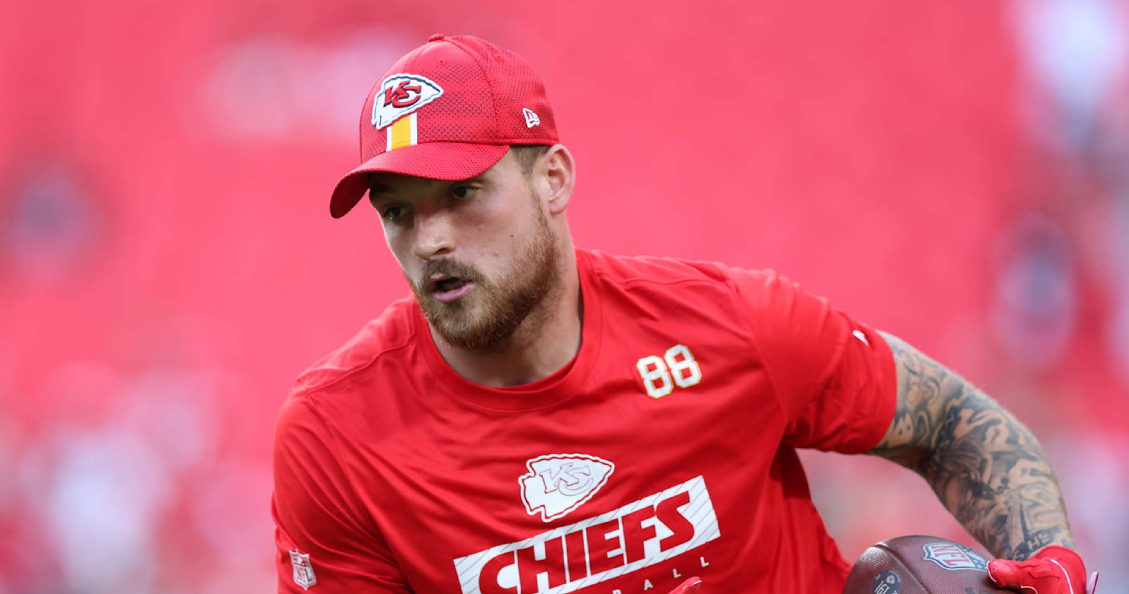 NFL Rumors: Chiefs, TE Peyton Hendershot Fined for Shove of Ravens' Roquan  Smith | News, Scores, Highlights, Stats, and Rumors | Bleacher Report