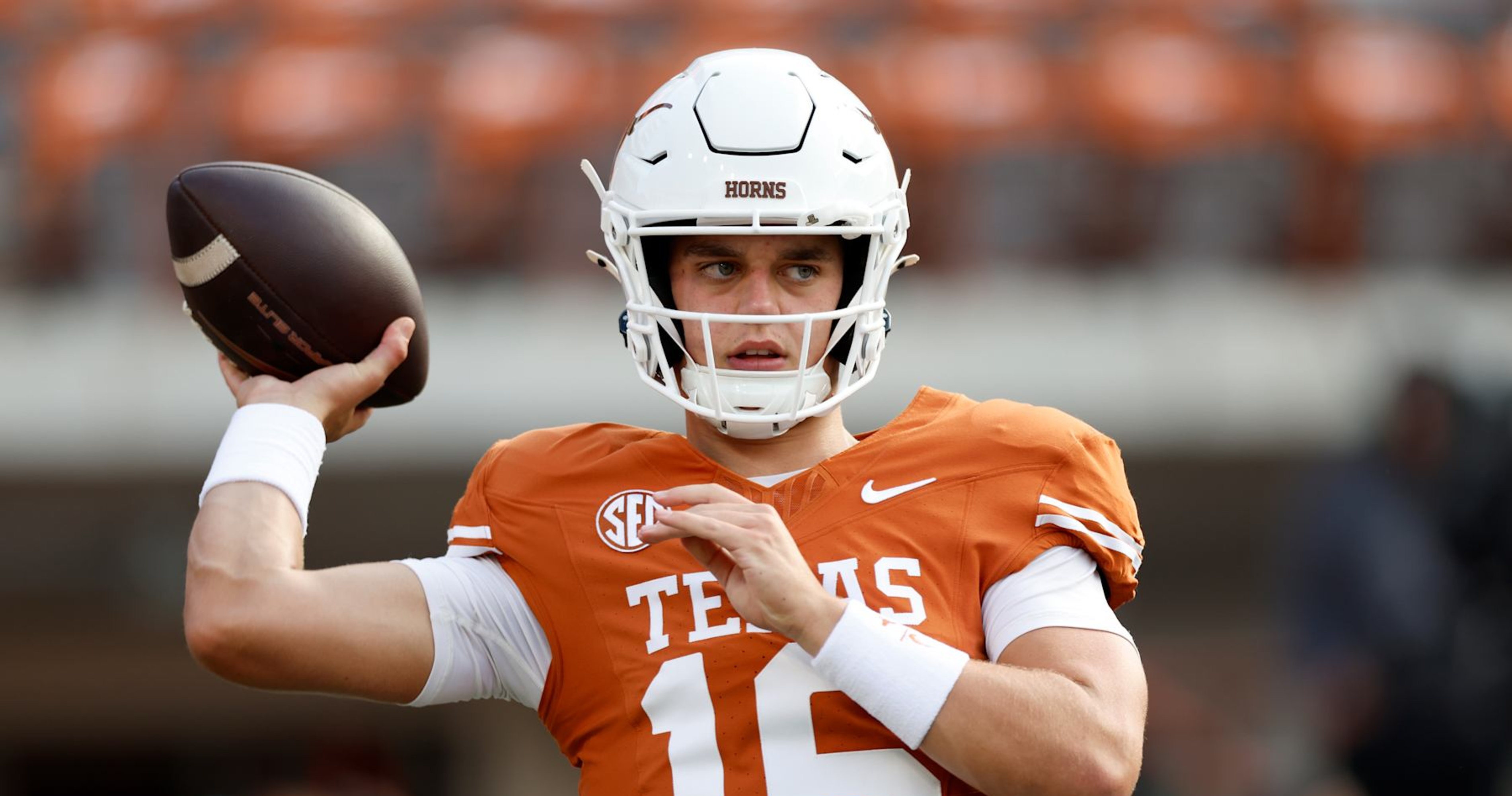 Texas’ Arch Manning delights CFB fans with 5 TDs in win over UTSA after Ewers’ injury | News, scores, highlights, stats and rumors