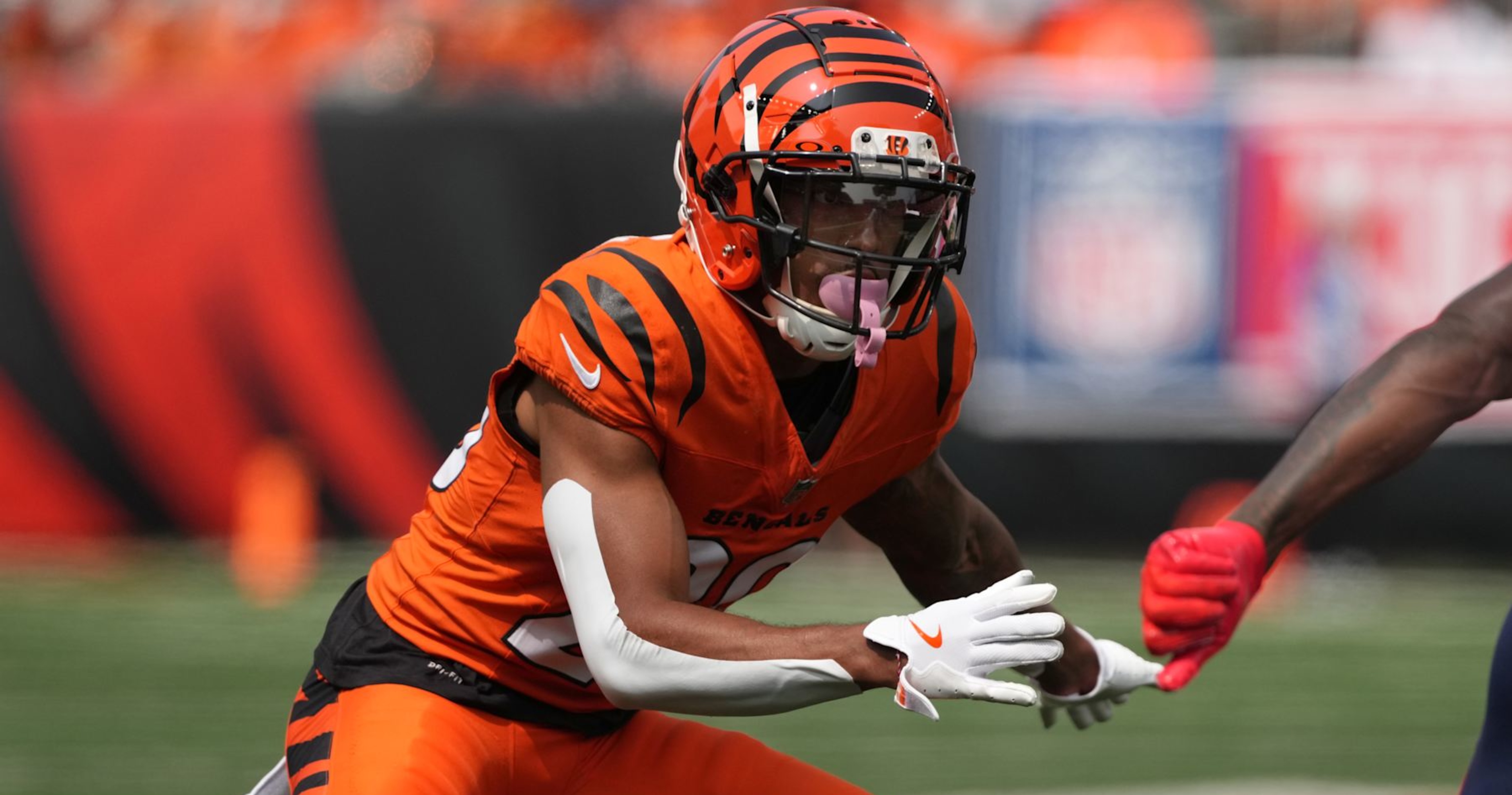 Video: Bengals’ Cam Taylor-Britt makes highlight INT against Mahomes, Worthy, Chiefs | News, scores, highlights, stats and rumors