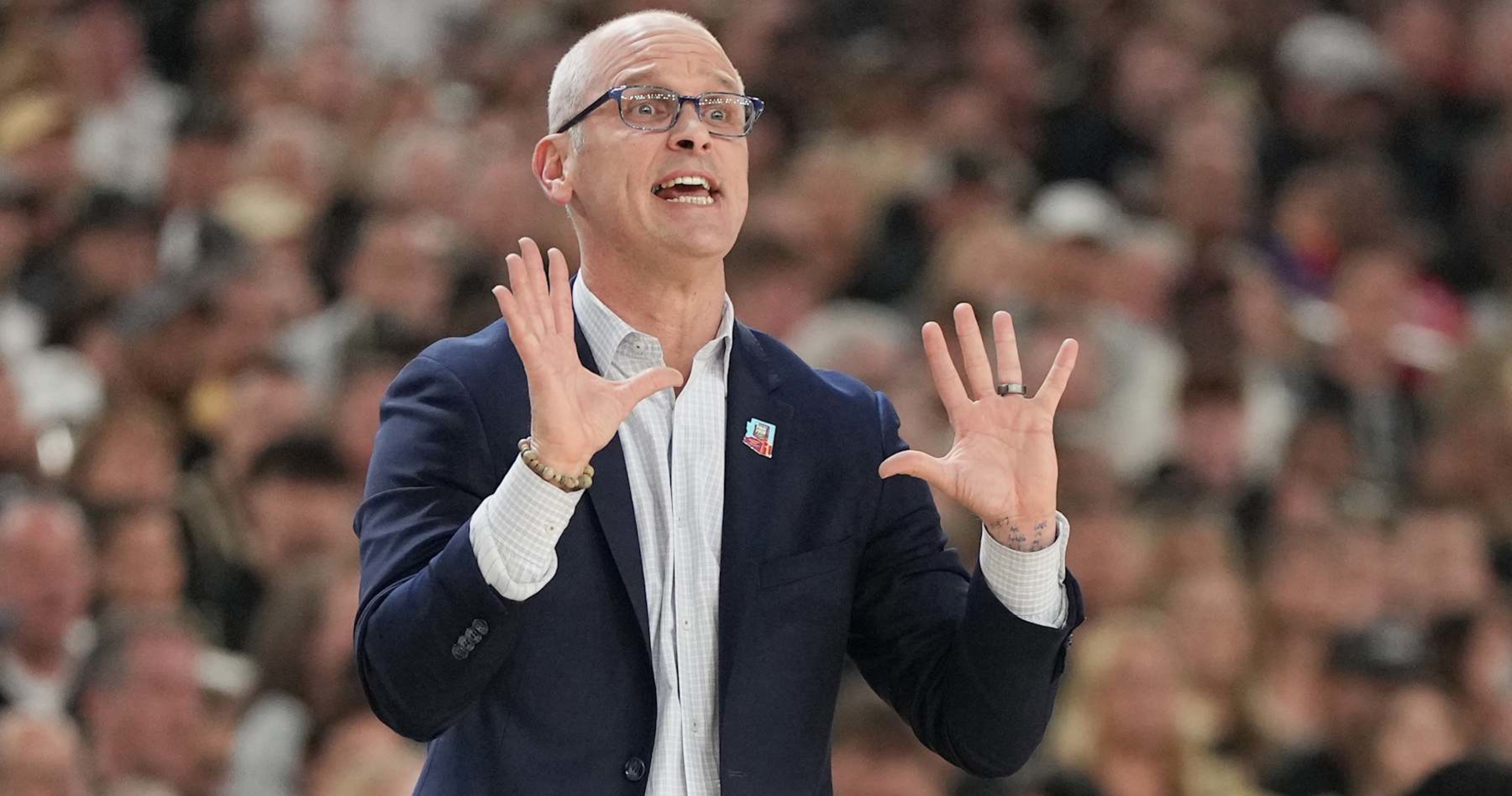 UConn’s Dan Hurley Consulted Bulls’ Billy Donovan While Mulling Lakers HC Contract