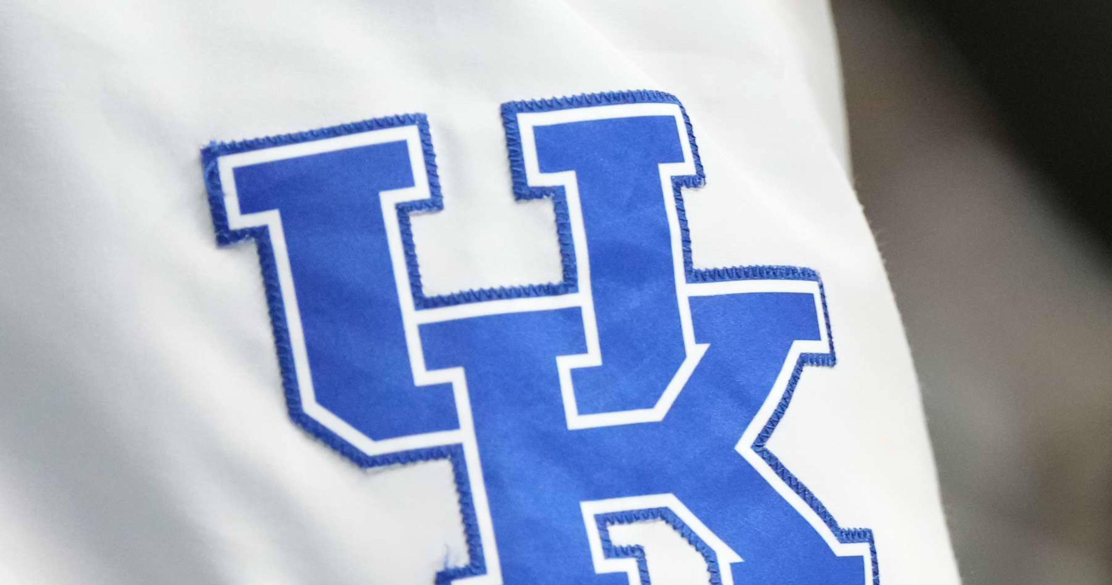 Video: Kentucky CBB Unveils Court with LED Video Floor for Big Blue Madness