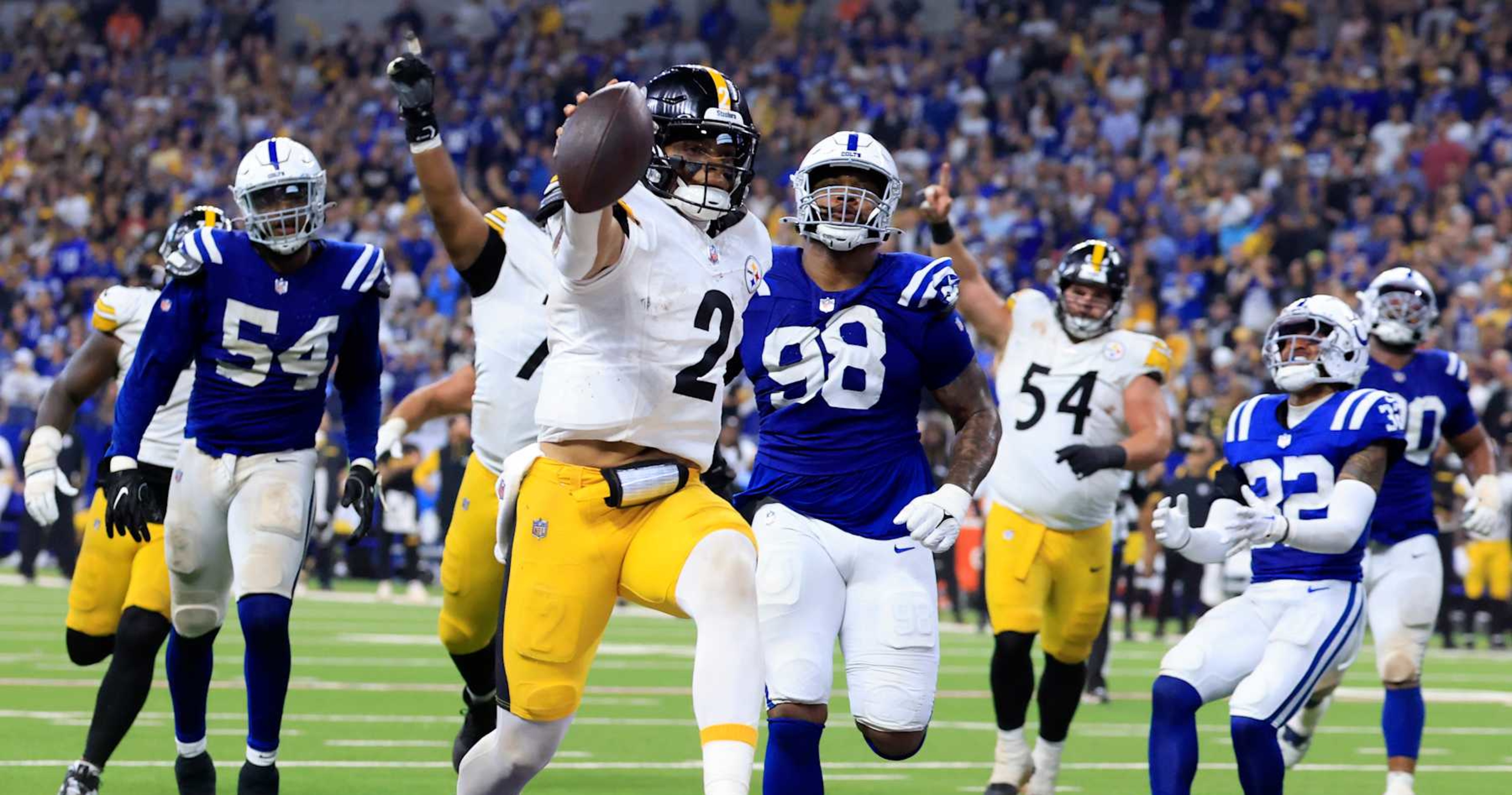 NFL fans praise Justin Fields as Steelers lose to Flacco and Colts; Richardson injured | News, results, highlights, statistics and rumors