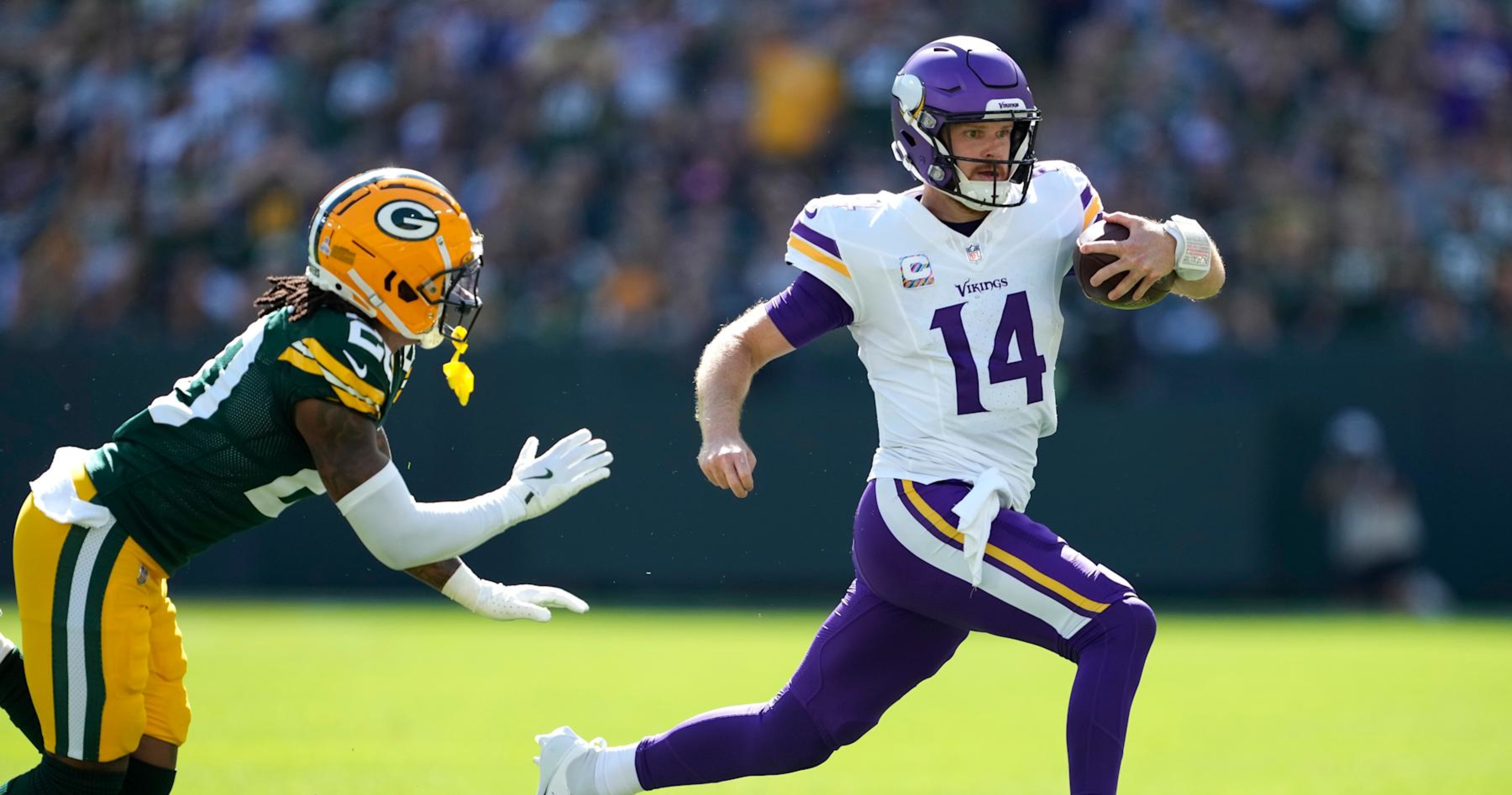 Vikings Celebrate QB Sam Darnold After Key Win Over Packers