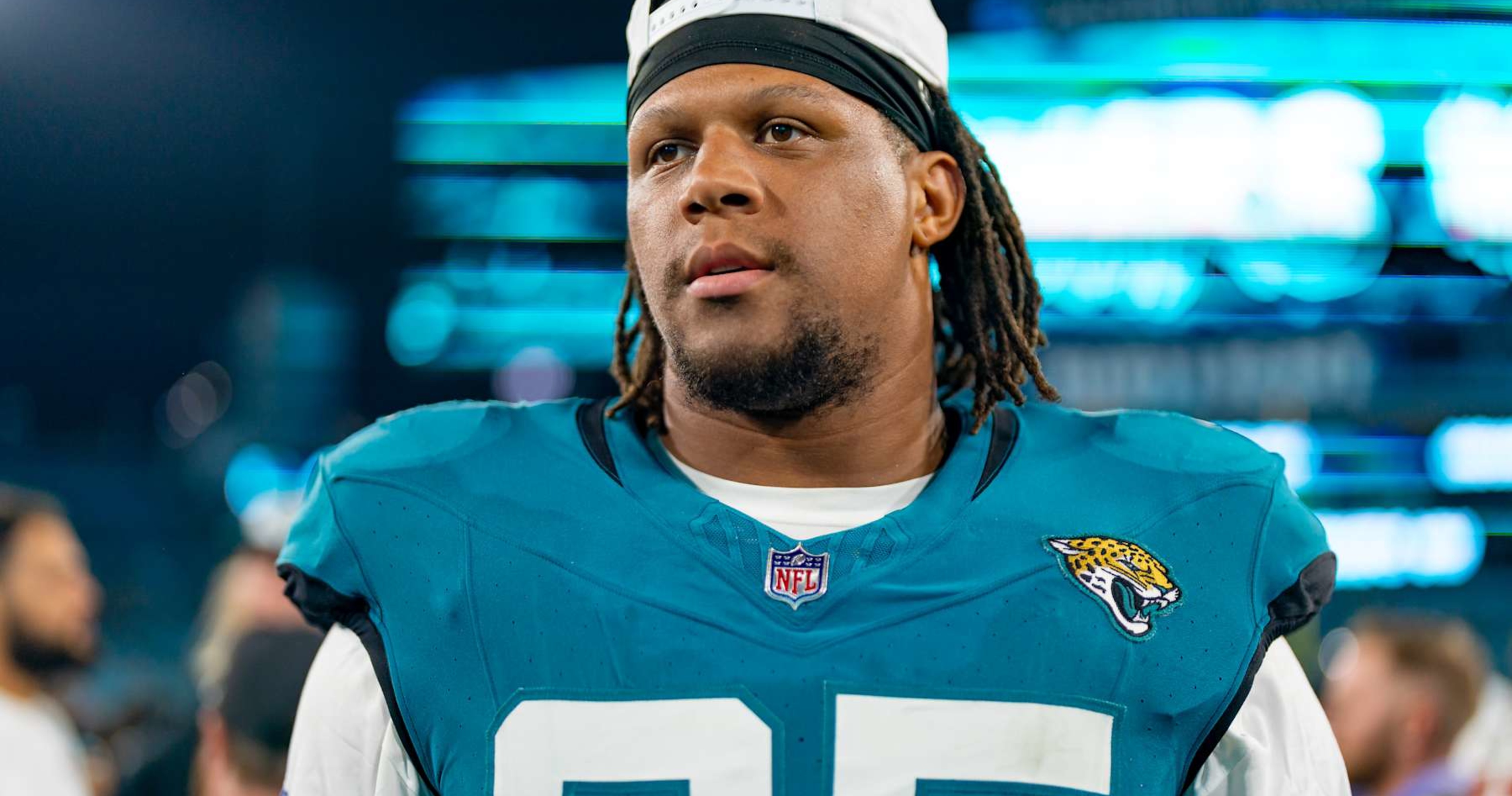 NFL Rumors Roy RobertsonHarris Traded from Jaguars to Seahawks for