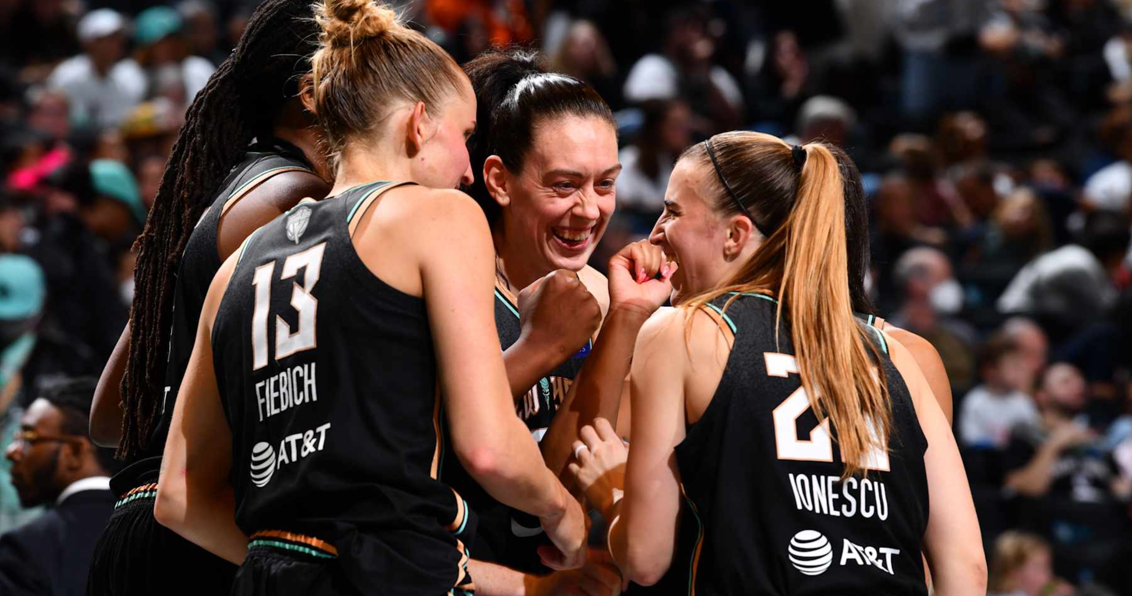 Breanna Stewart and Sabrina Ionescu delight fans as Liberty wins WNBA Finals Game 3 over Lynx | News, results, highlights, statistics and rumors