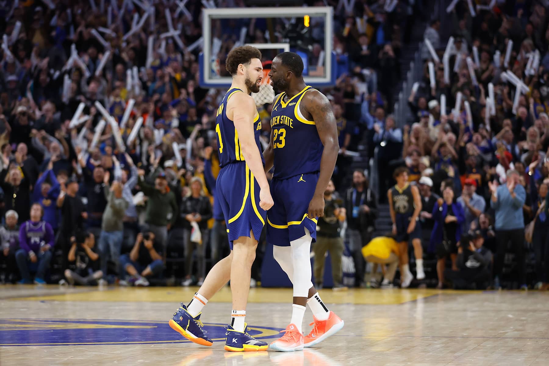 Video Klay Thompson Reacts to Draymond Green Saying He'll 'Run Through
