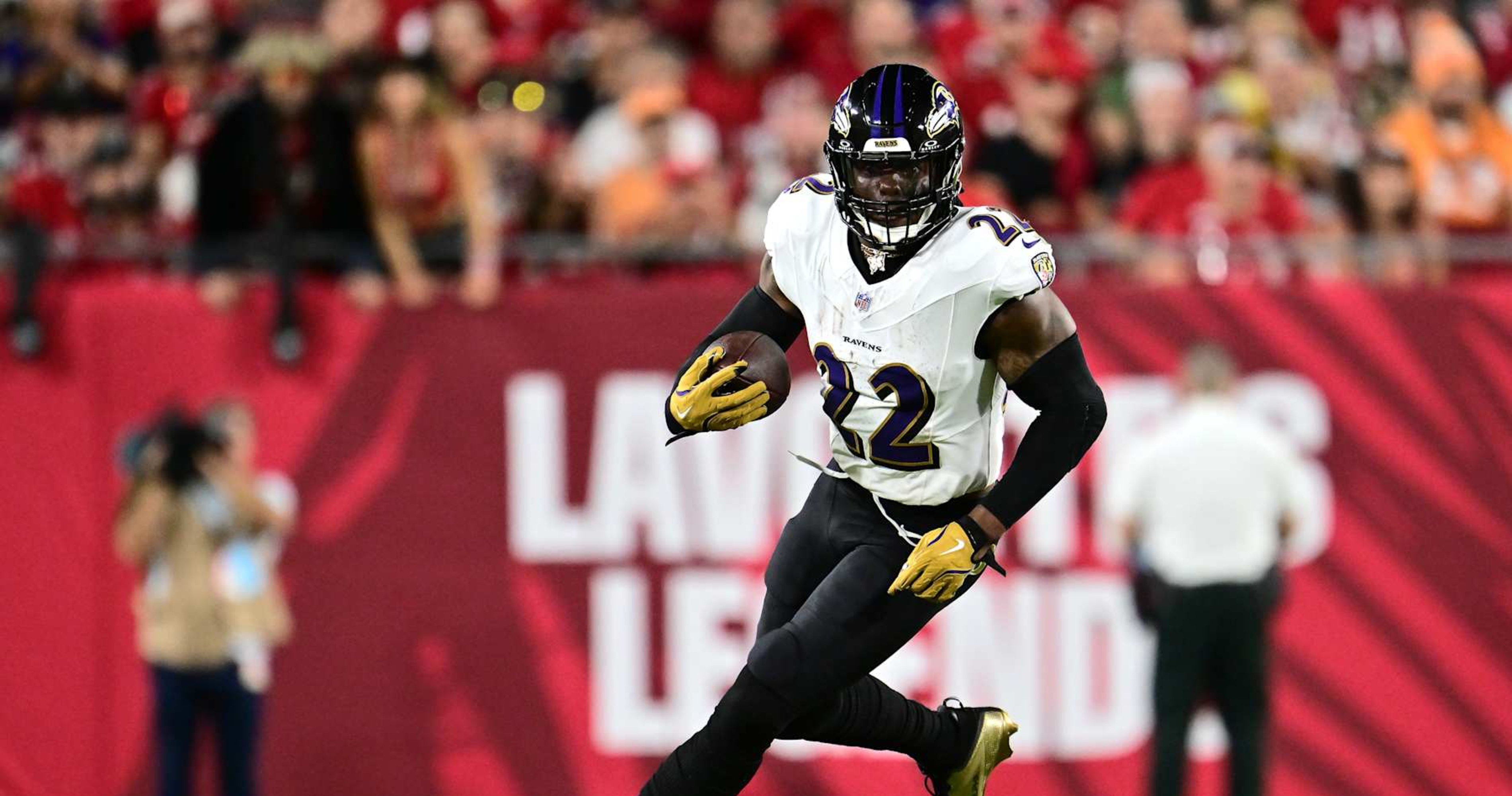 Ravens’ Derrick Henry Jokes He’s ‘Slow AF’ After Getting Caught Long Run Against Bucs | News, results, highlights, statistics and rumors