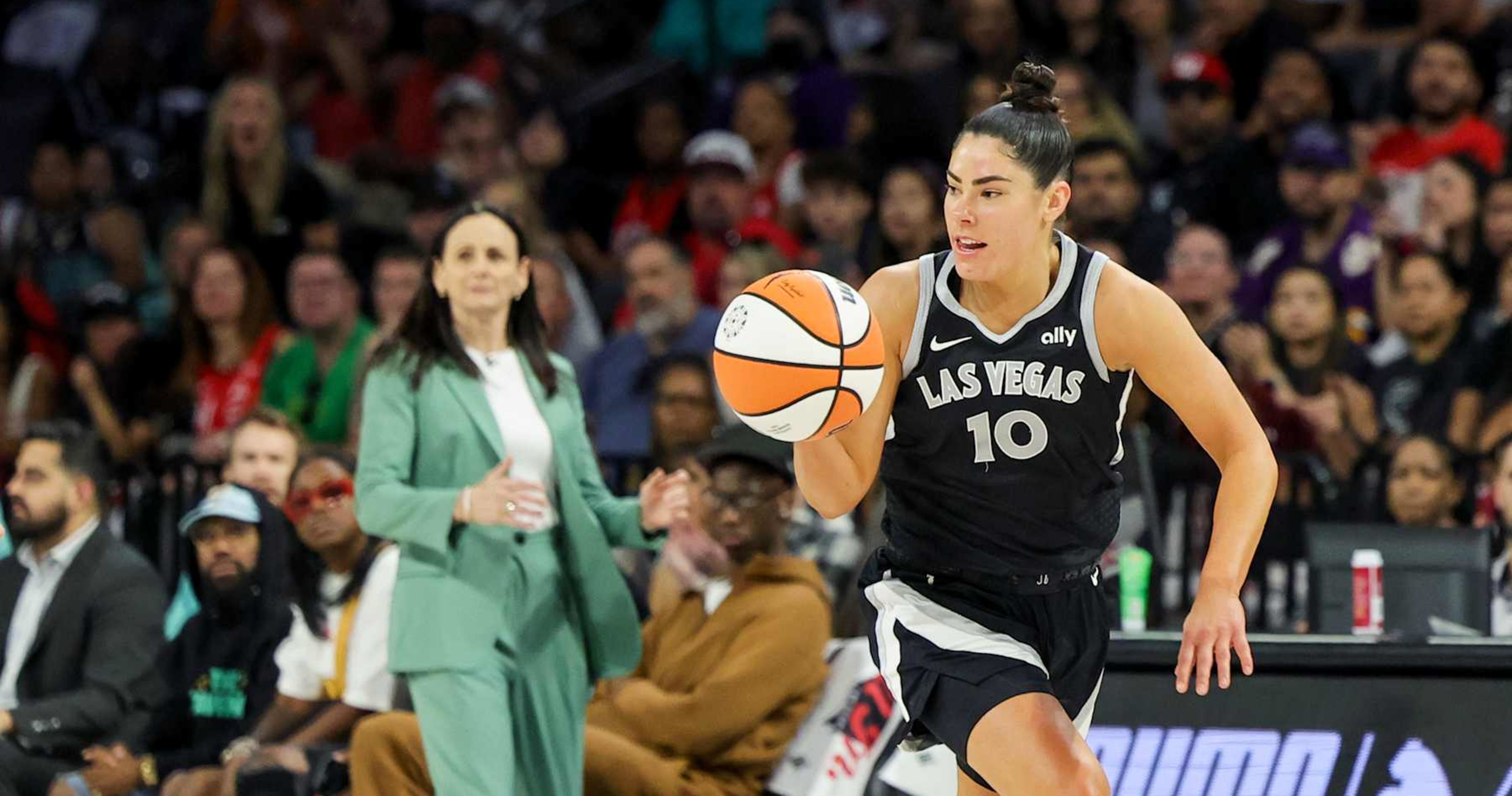 WNBA's Kelsey Plum To Have Washington WCBB Jersey Retired; 1st In ...