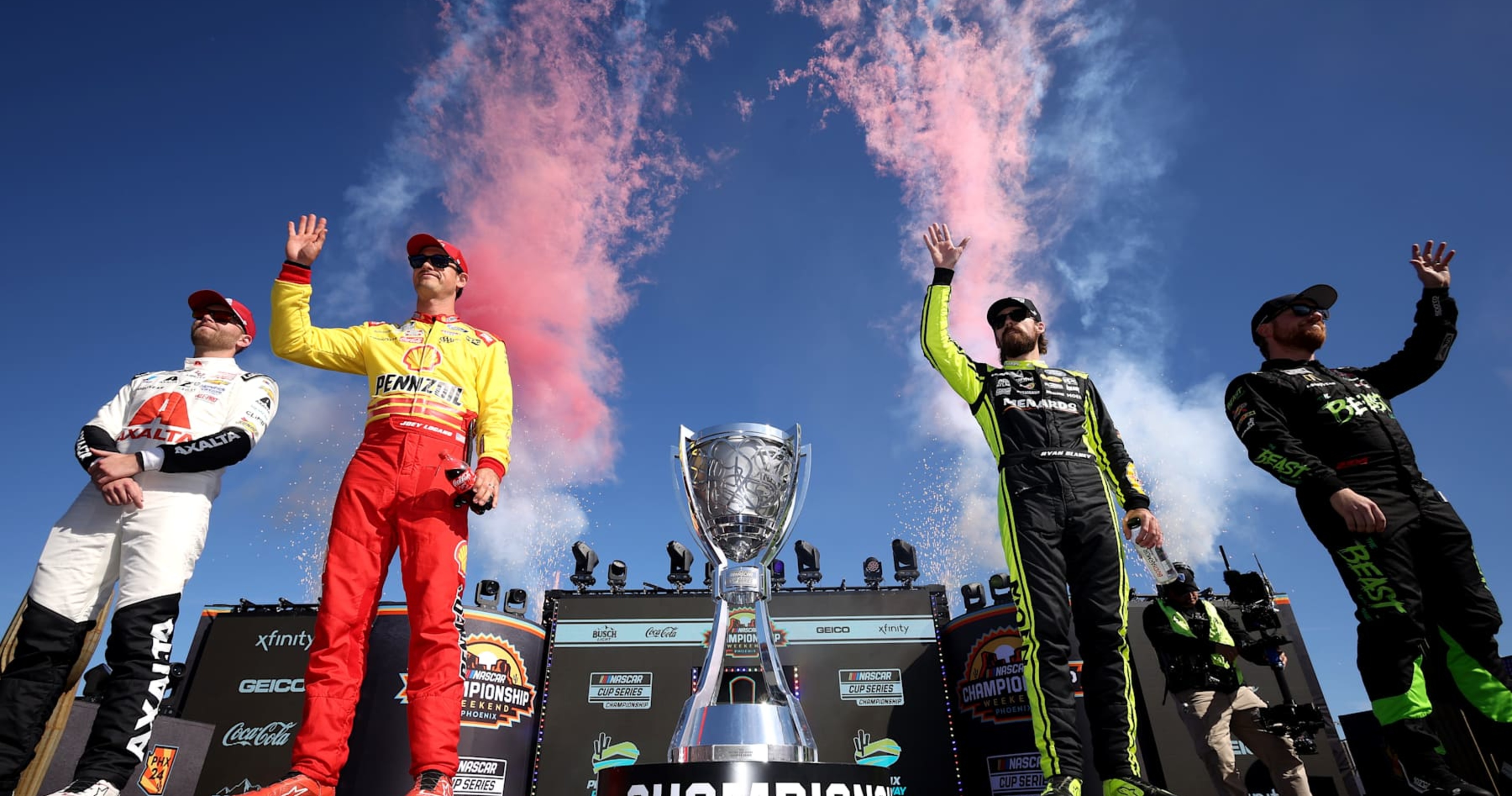 Ganador de la nascar cup series 2024 joey logano encabeza las clasificaciones finales y la parrilla en la ultima carrera de la temporada 2024 de la nascar monster cup 1