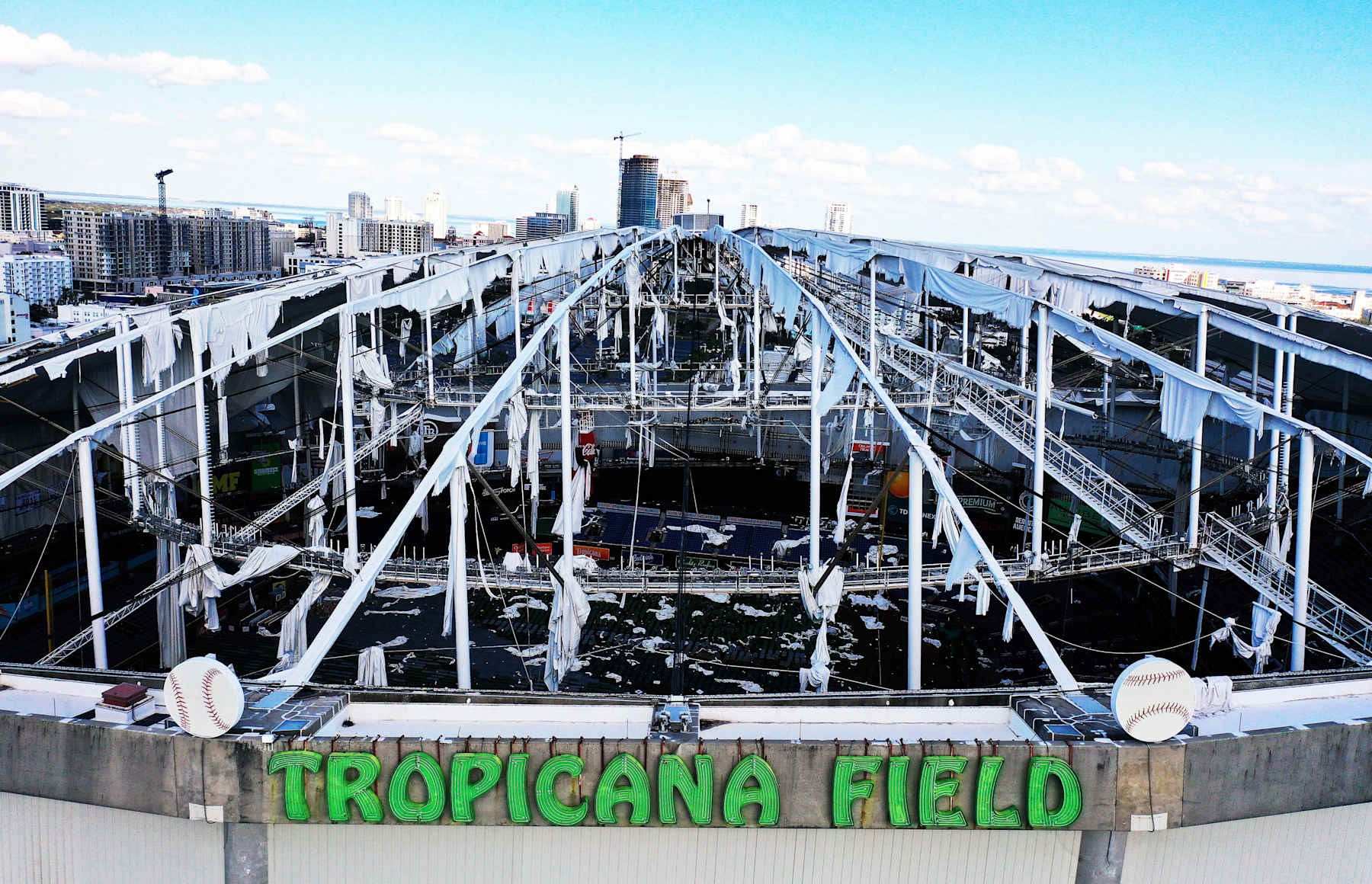 St. Petersburg Completes Tropicana Field Roof Repairs for Rays' 2026 Return - News Directory 3